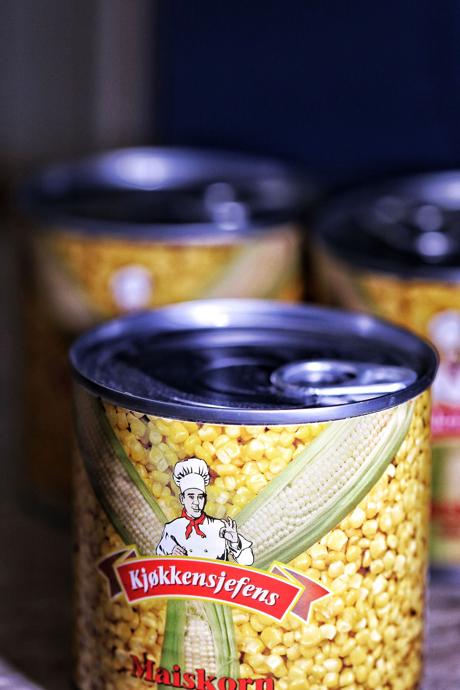 Canon EOS 7D Mark II sample photo. Corn, box, food photography