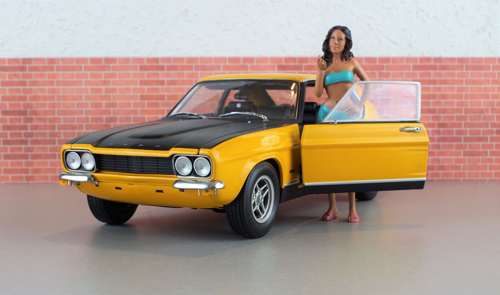 Sony DT 18-70mm F3.5-5.6 sample photo. Model car, ford, capri photography