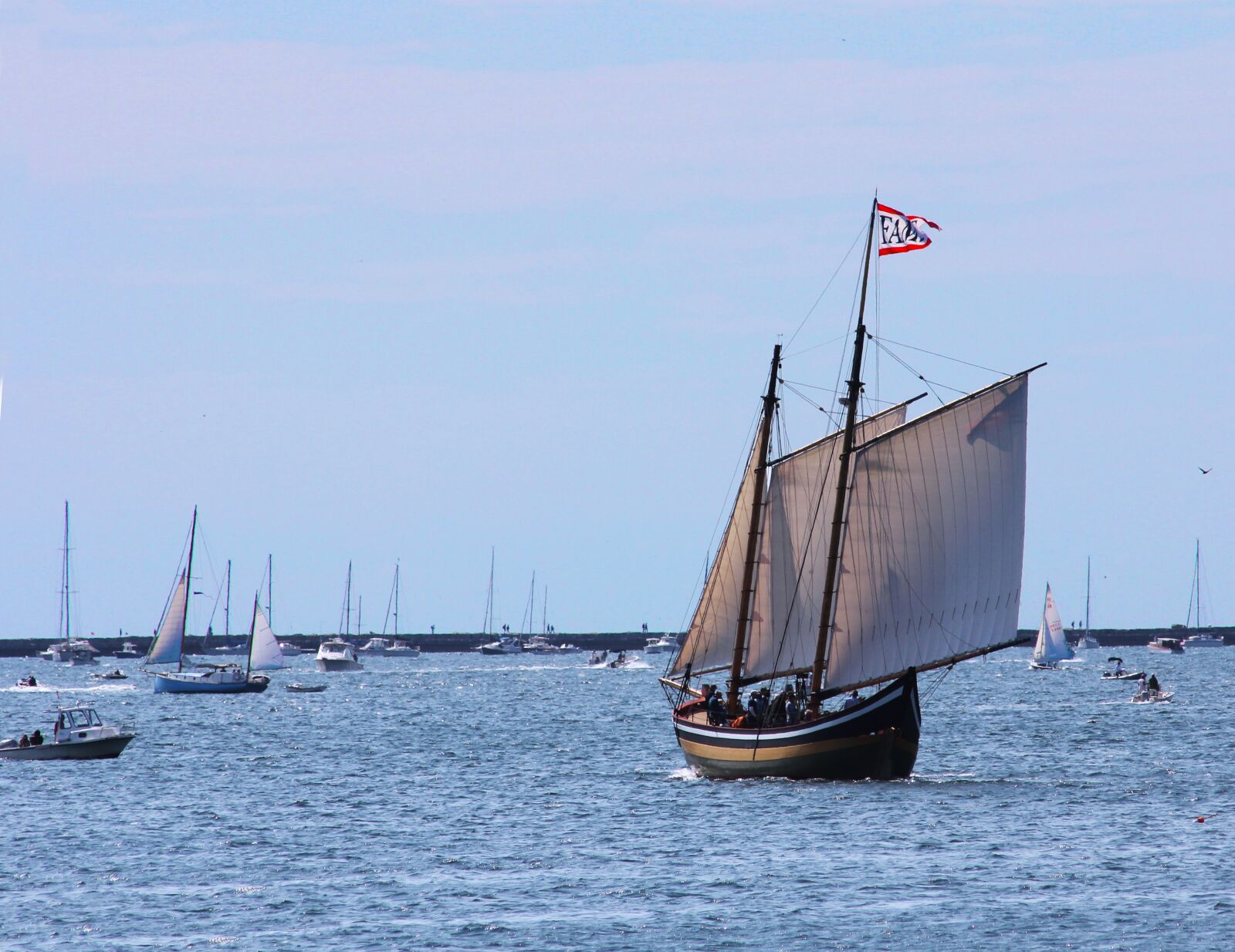 Canon EOS 550D (EOS Rebel T2i / EOS Kiss X4) sample photo. Gloucester, ma, sail boats photography