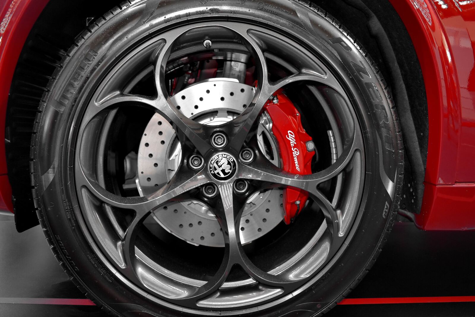 Nikon D5500 sample photo. Aluminum, brake, car, expensive photography