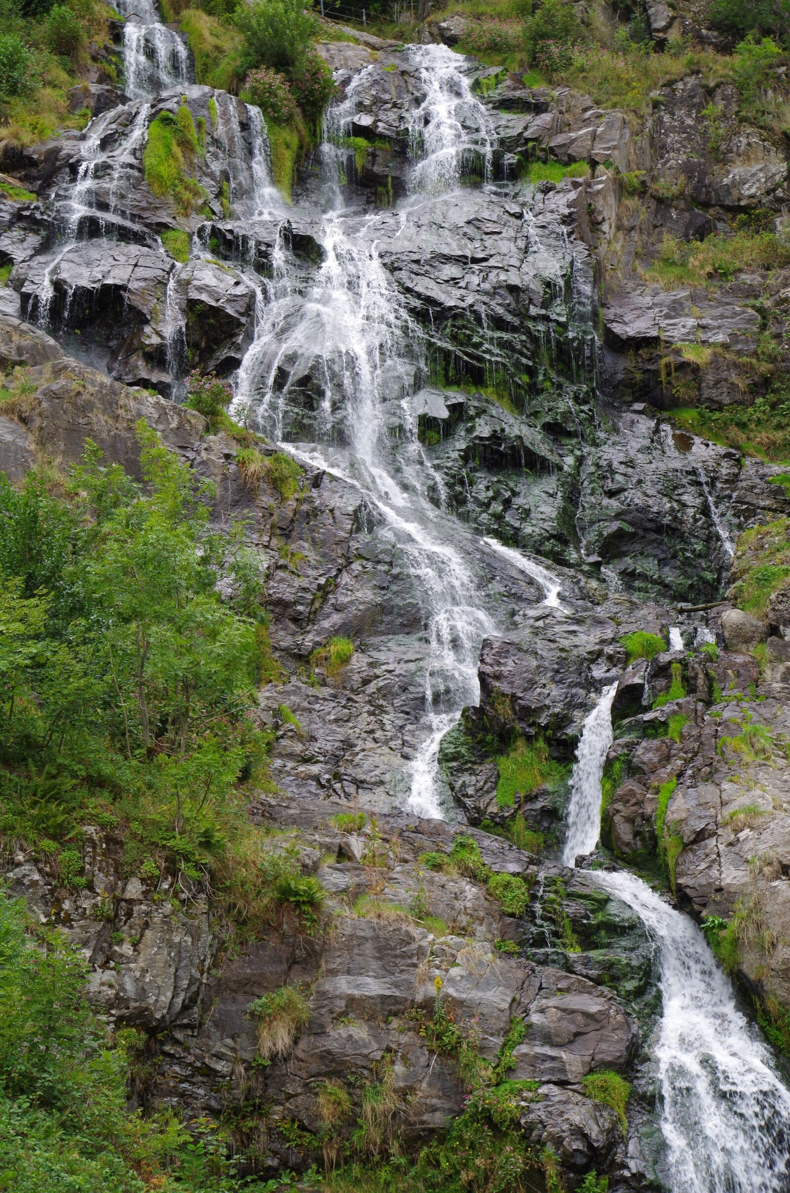 Pentax K-50 sample photo. Waterfall, todtnau, flow photography