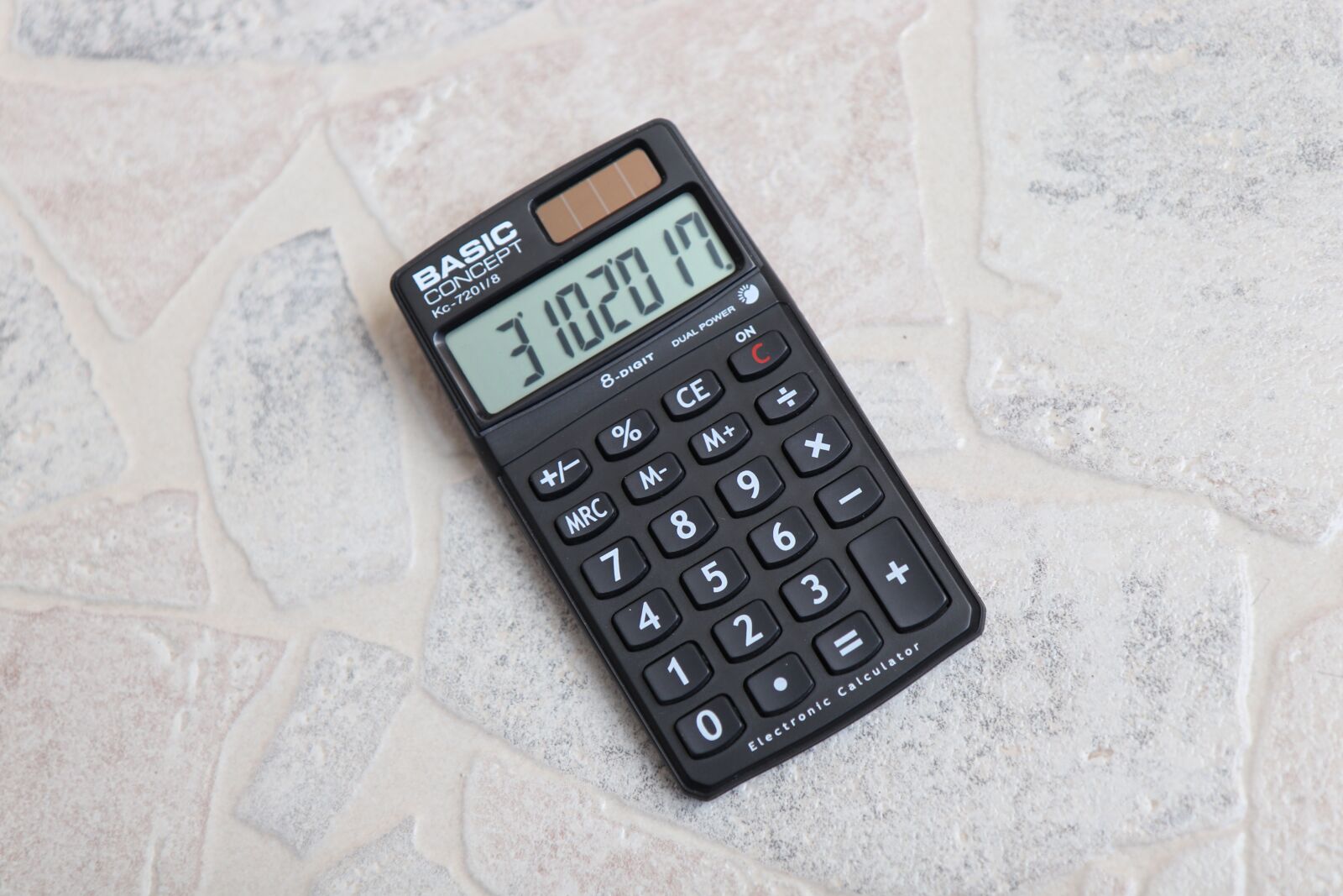 Canon EOS 800D (EOS Rebel T7i / EOS Kiss X9i) sample photo. Calculator, how to calculate photography
