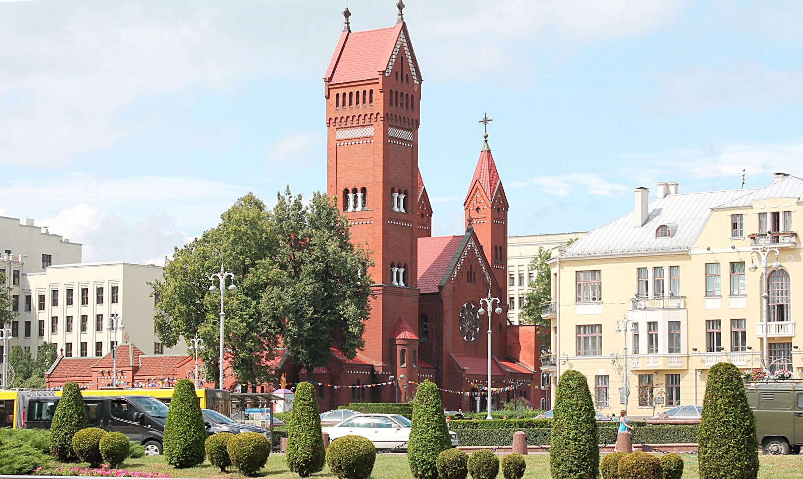 Canon EOS 1100D (EOS Rebel T3 / EOS Kiss X50) sample photo. Minsk, church, beautiful view photography