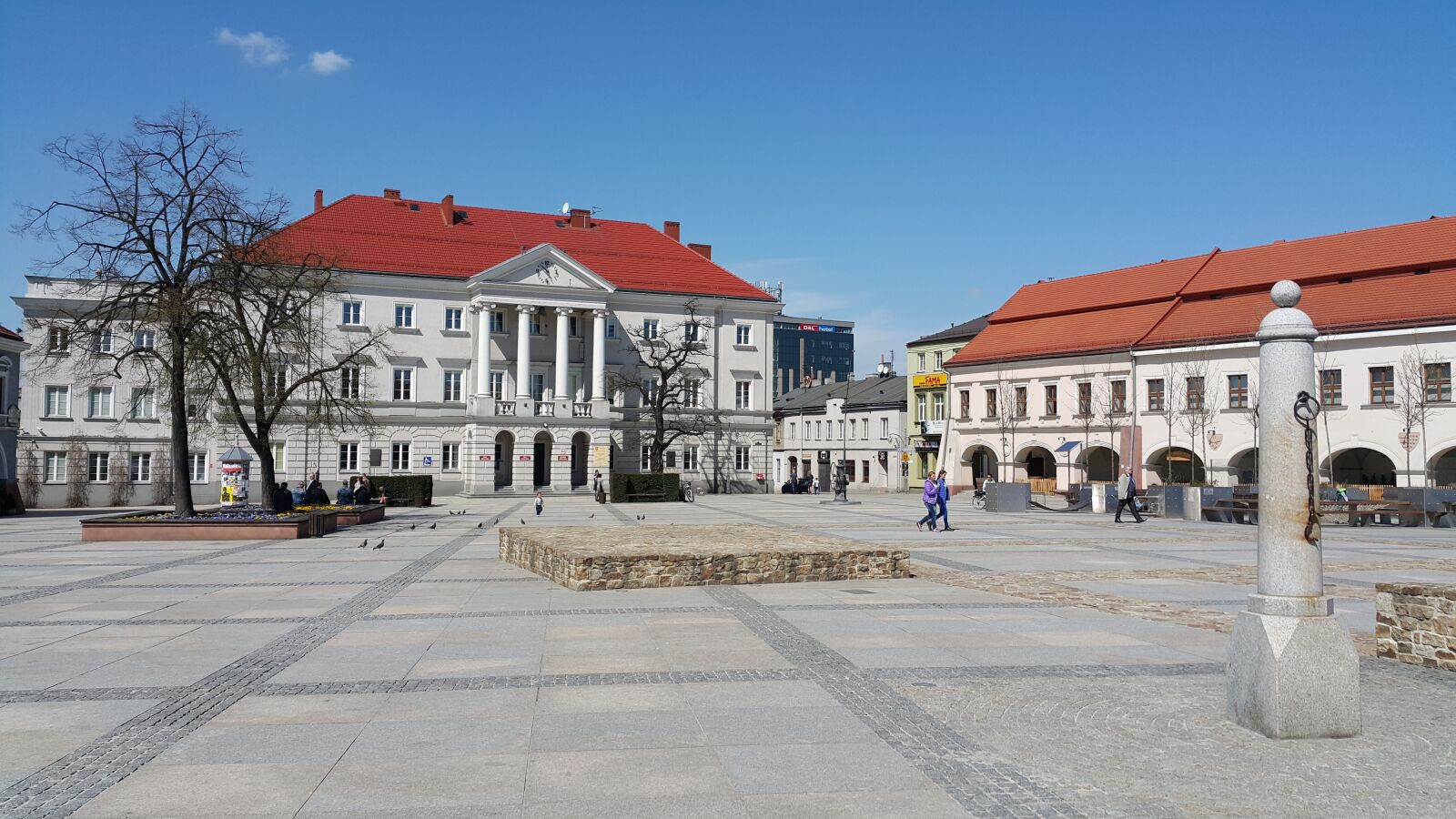 Samsung Galaxy Note4 sample photo. Kielce, poland, the market photography