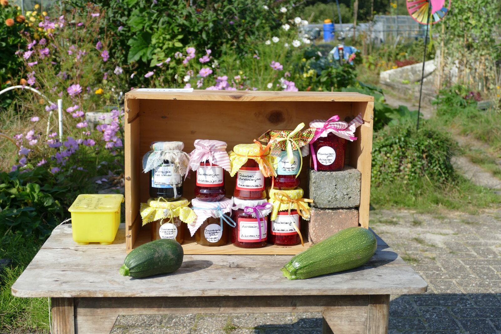 Panasonic Lumix DMC-FZ1000 sample photo. Jam, marmalade, zucchini photography
