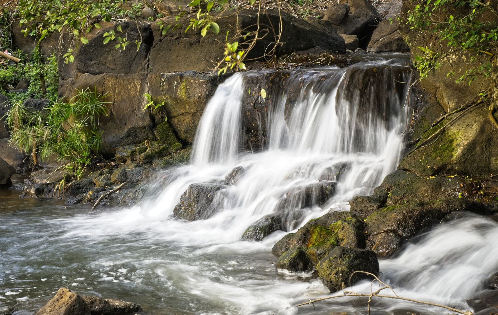 Sony FE 24-105mm F4 G OSS sample photo. Falls, stream, wild photography