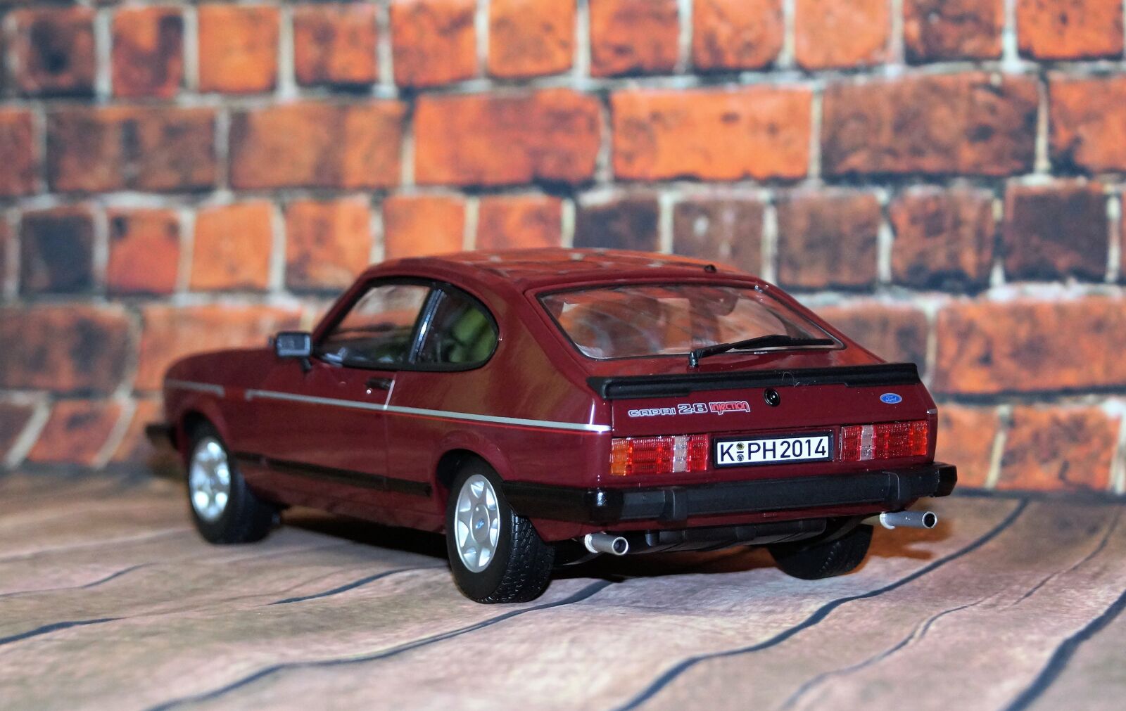 Sony DT 18-70mm F3.5-5.6 sample photo. Model car, ford, capri photography