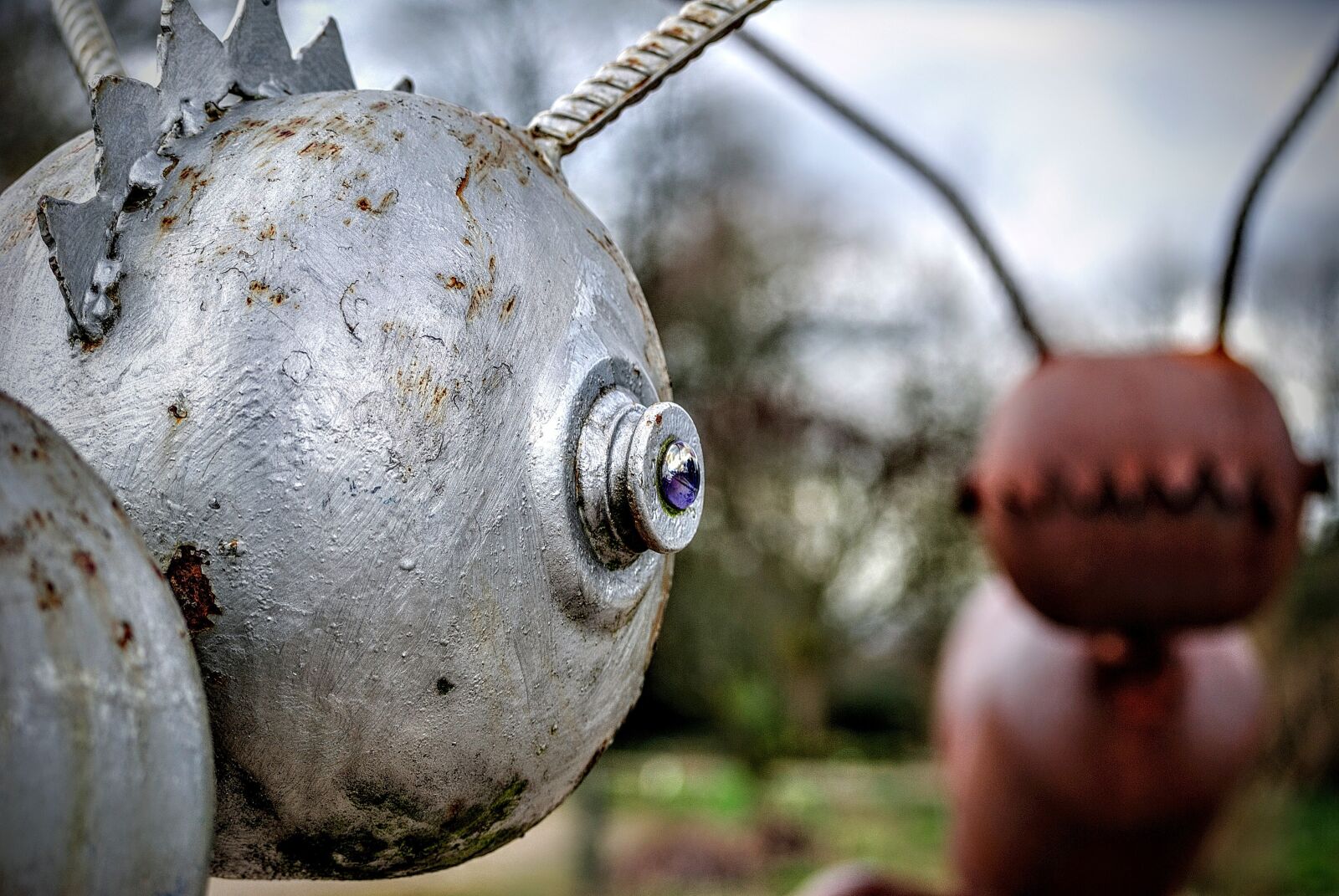 Nikon D3000 sample photo. Figures, metal, sheet photography