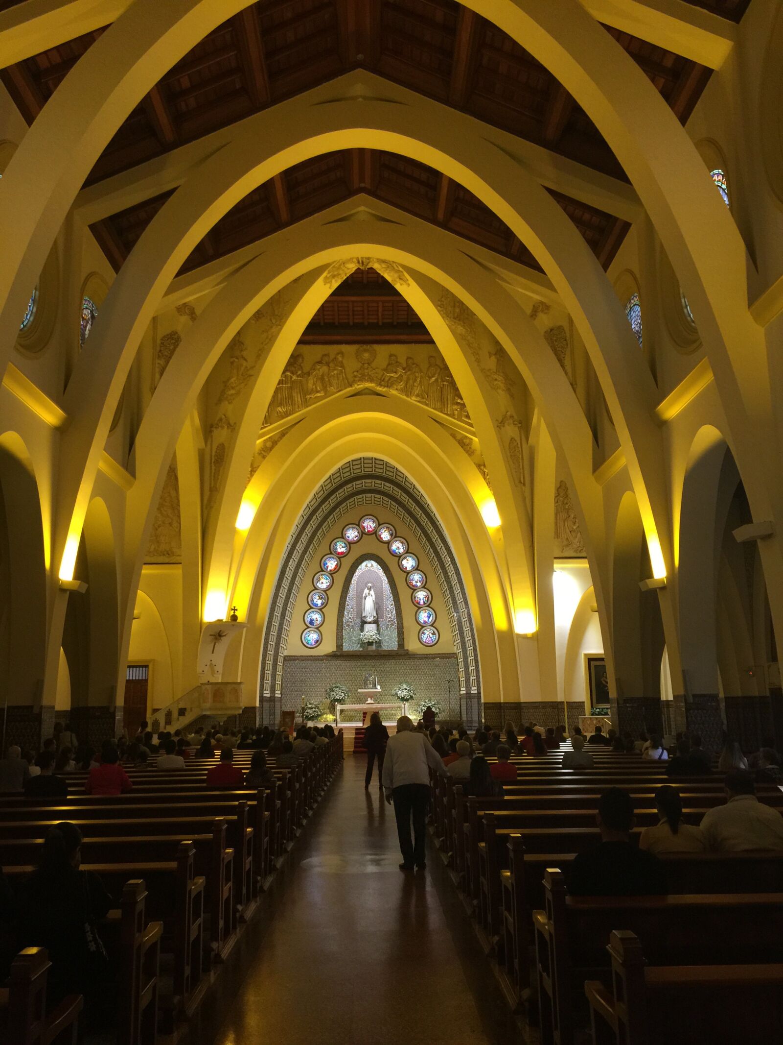 iPhone 6 Plus back camera 4.15mm f/2.2 sample photo. Peru, lima, church photography