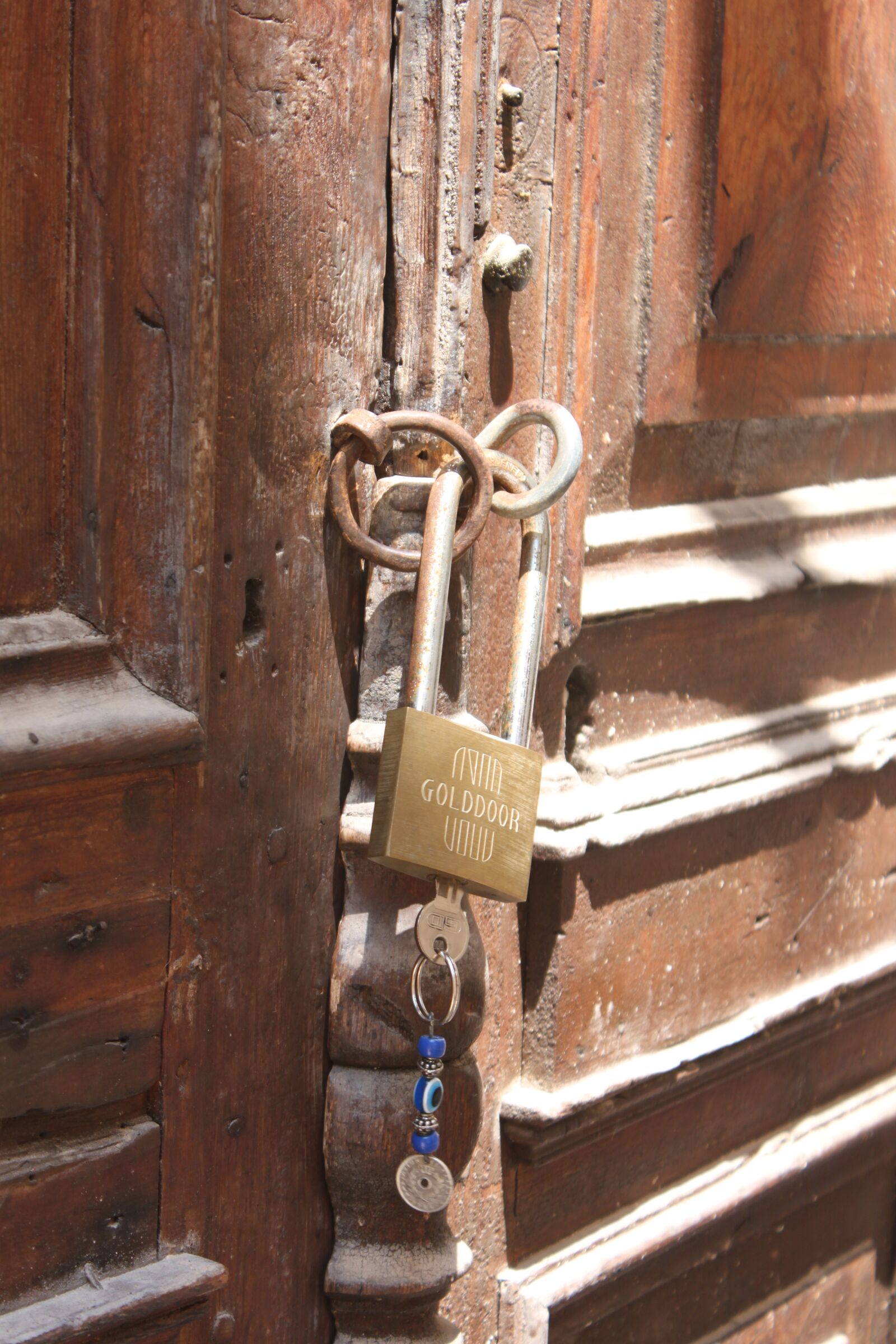 Canon EOS 500D (EOS Rebel T1i / EOS Kiss X3) sample photo. Lock, greece, chain photography