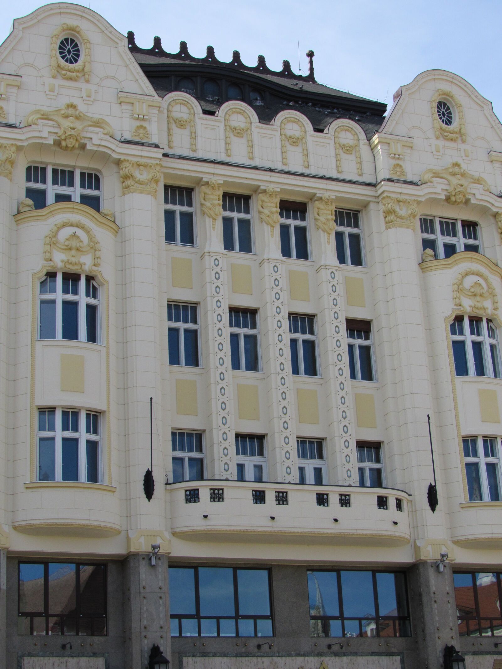 Canon PowerShot SX530 HS sample photo. Bratislava, slovakia, center photography