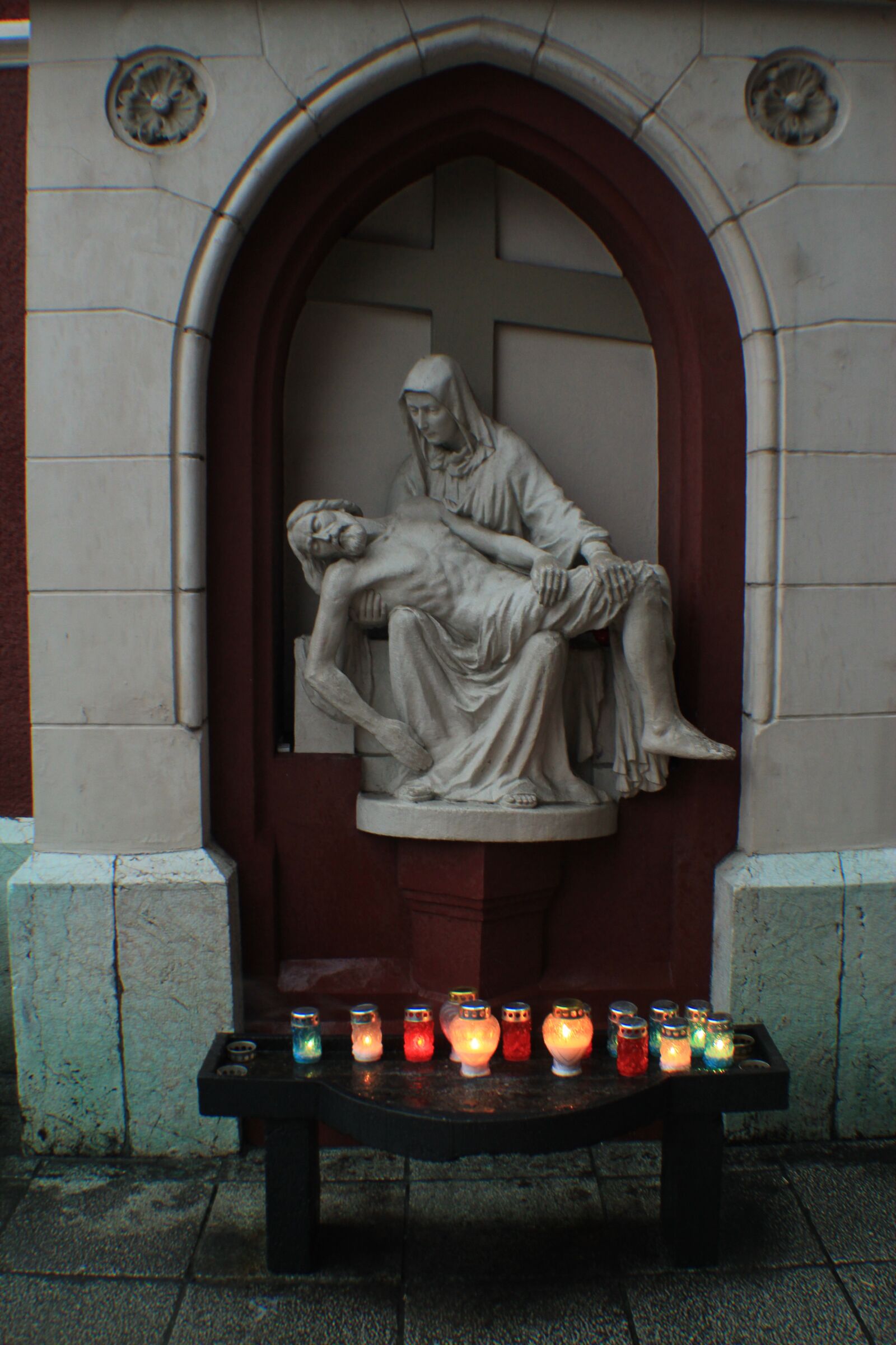 Canon EOS 550D (EOS Rebel T2i / EOS Kiss X4) sample photo. Sarajevo, church, bistrik photography
