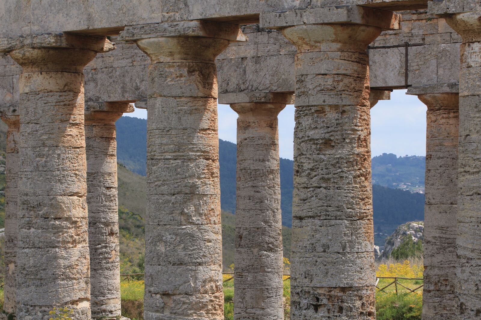 Canon EOS 650D (EOS Rebel T4i / EOS Kiss X6i) sample photo. Temple, sicily, greek photography