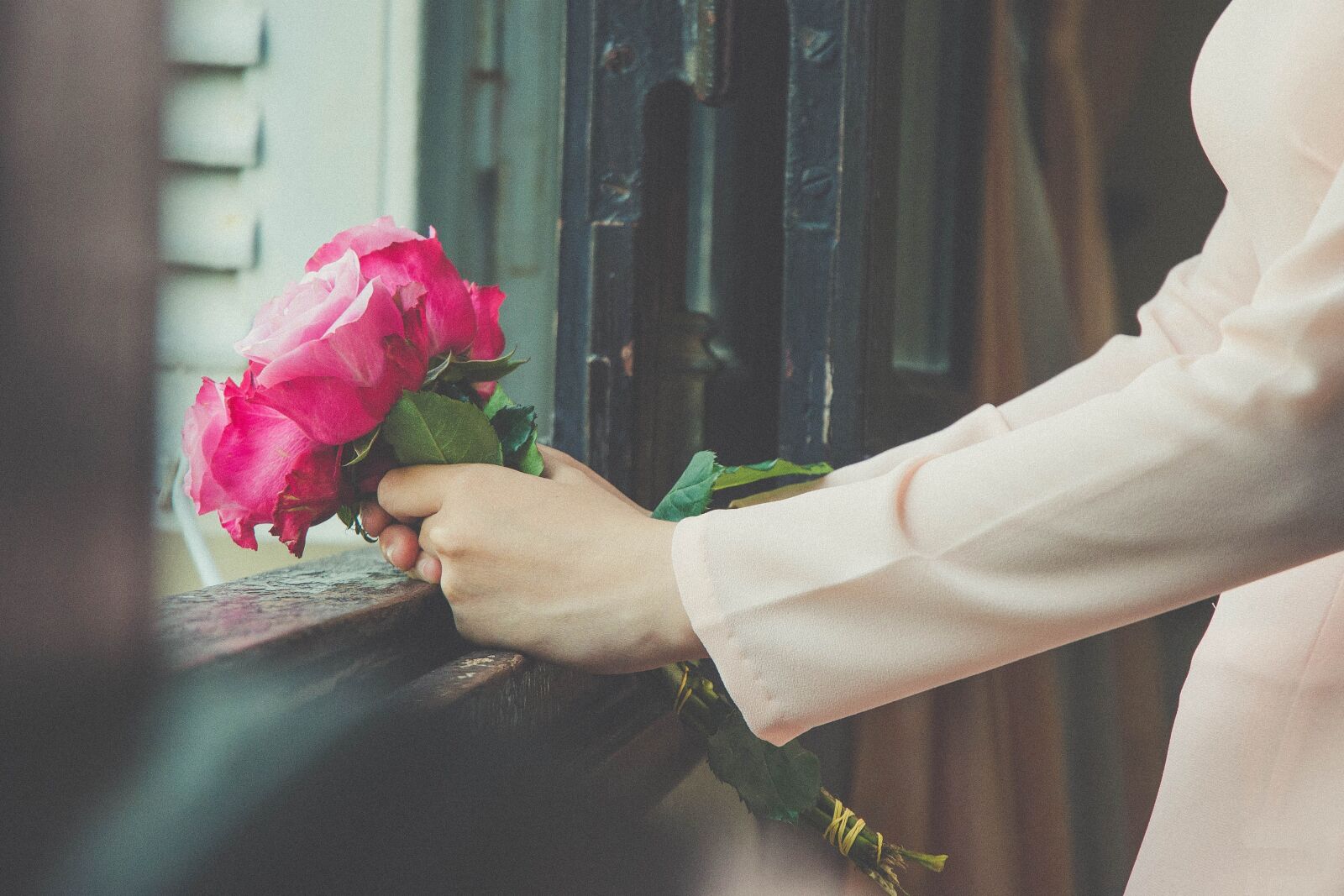 Nikon D3100 sample photo. Flower, girl photography