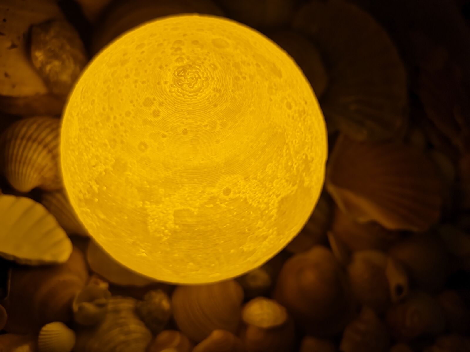 HUAWEI CLT-L29 sample photo. Moon, lamp, night lamp photography