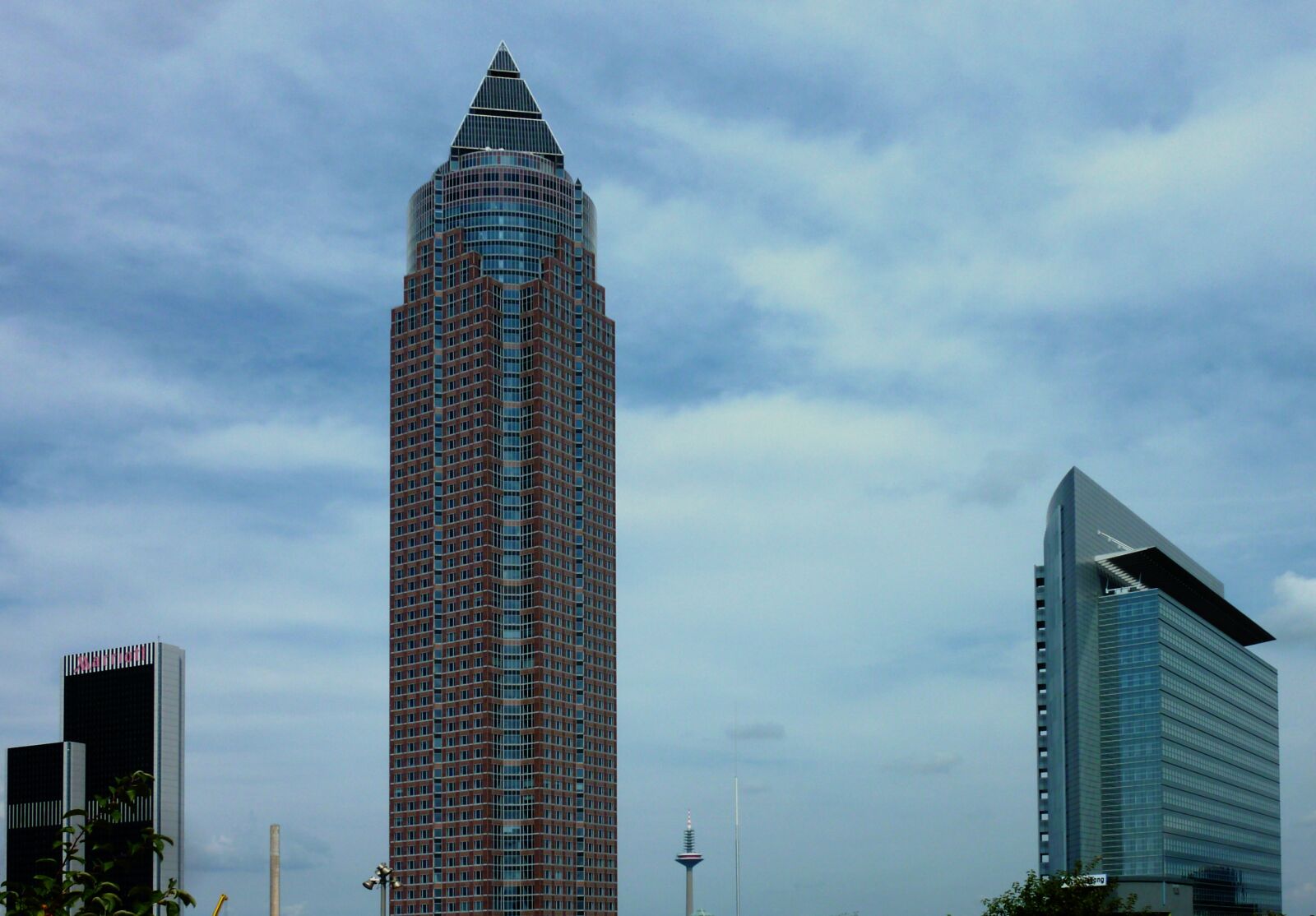 Panasonic DMC-TZ7 sample photo. Frankfurt, skyscraper, skyline photography