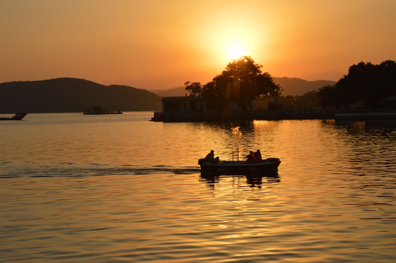 Nikon D3200 sample photo. Sun, river, landscape photography