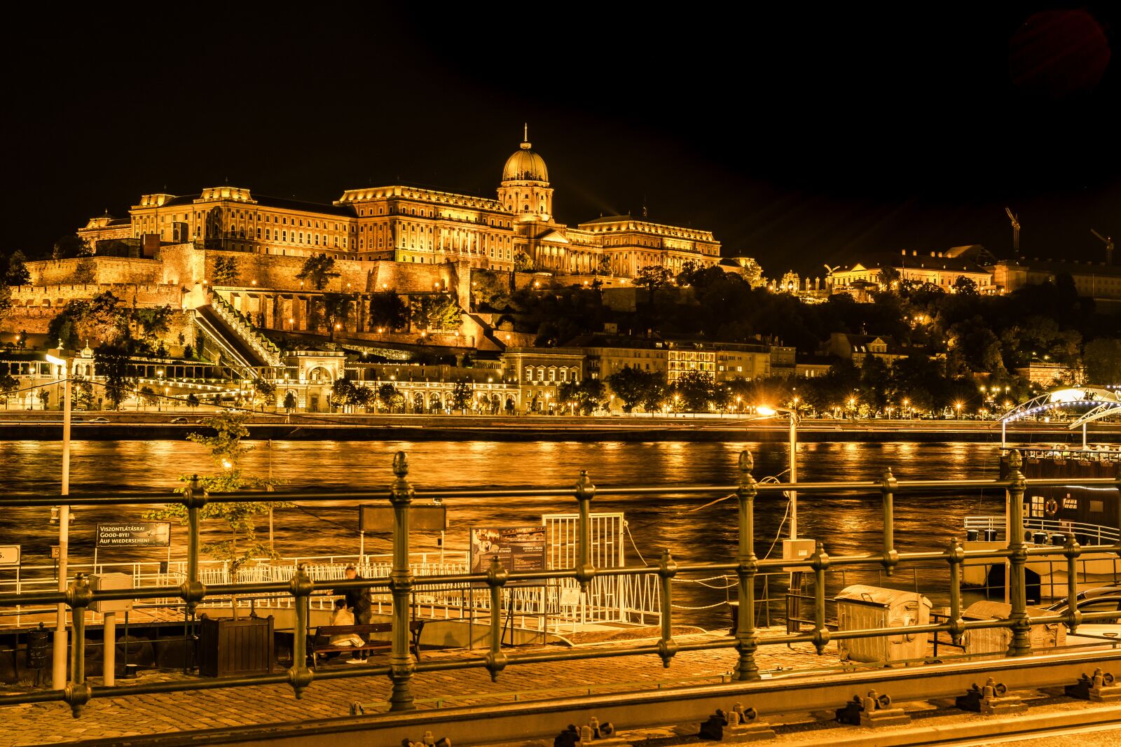 Nikon D5200 sample photo. Travel, architecture, illuminated photography