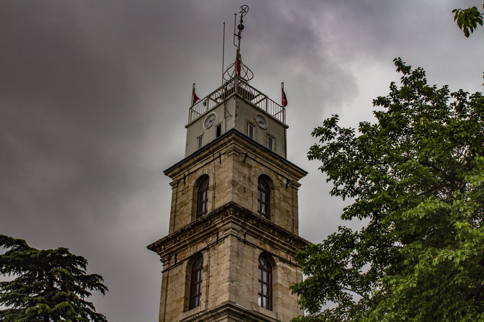 Canon EOS 700D (EOS Rebel T5i / EOS Kiss X7i) sample photo. Architecture, sky, old photography