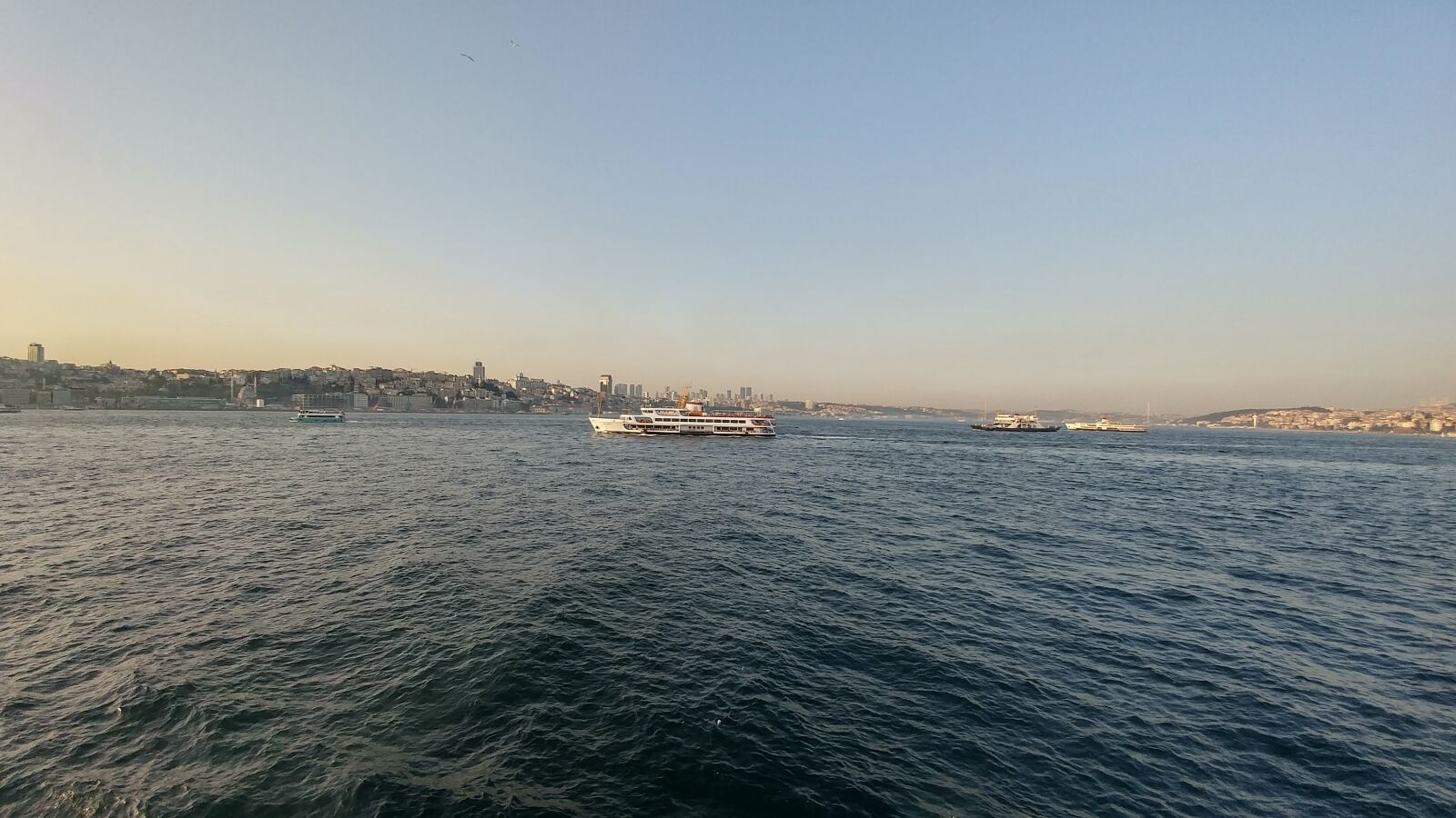 LG G5 sample photo. Water, ocean, blue sky photography