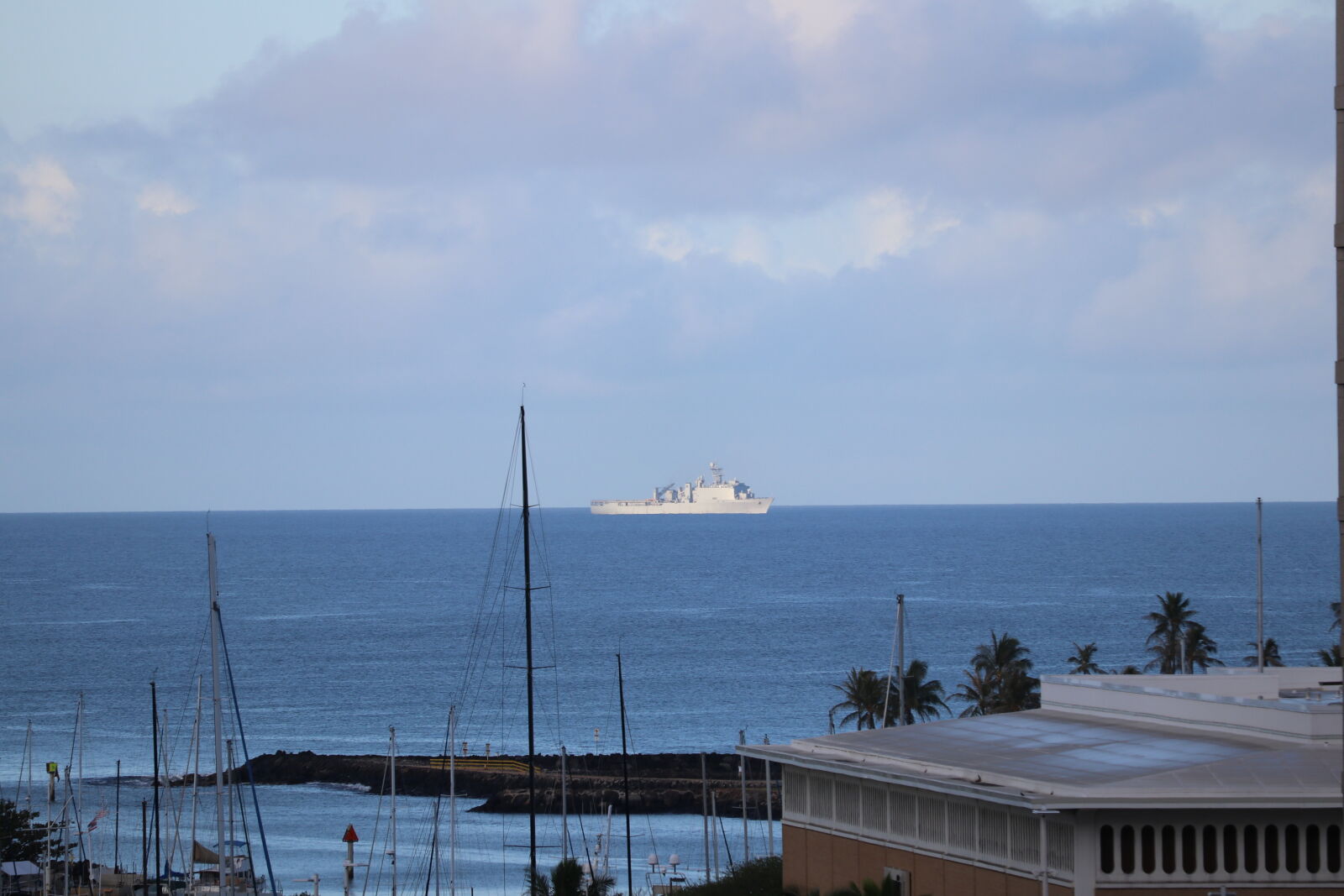 Canon EF-S 55-250mm F4-5.6 IS STM sample photo. Ocean, ocean, liner photography