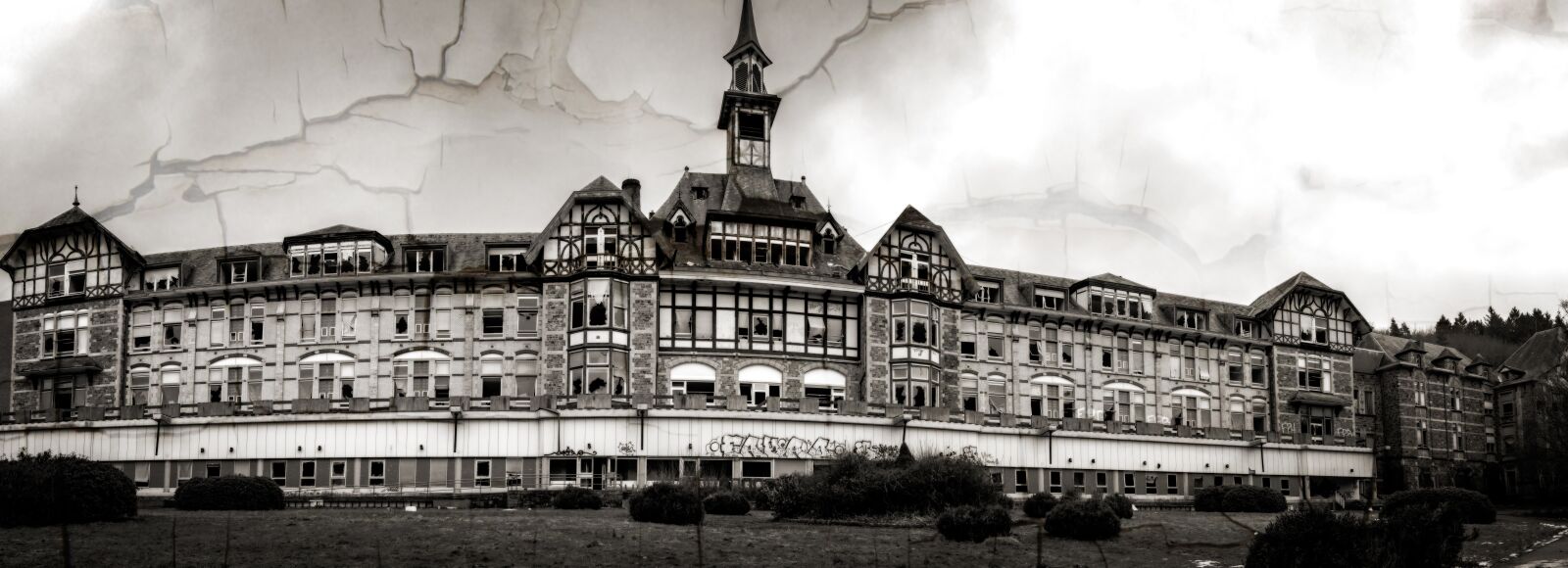 Nikon D3300 sample photo. Clinic, hospital, lost places photography