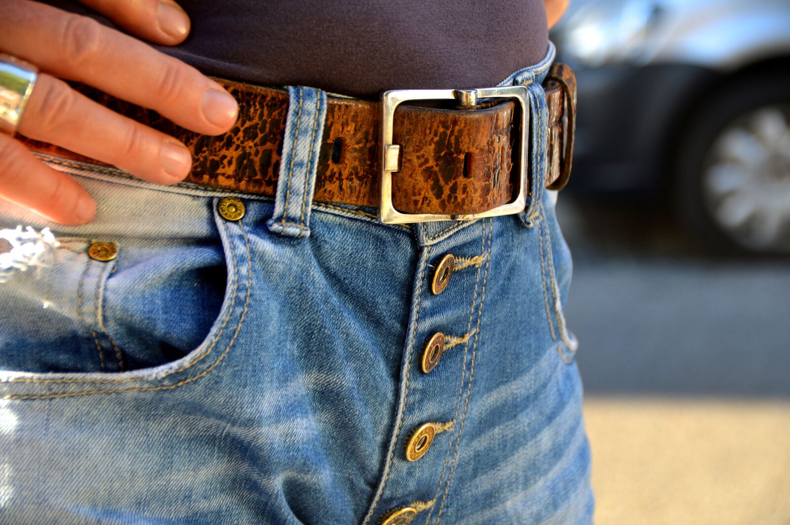 Nikon D3200 sample photo. Belts, buckle, jeans photography
