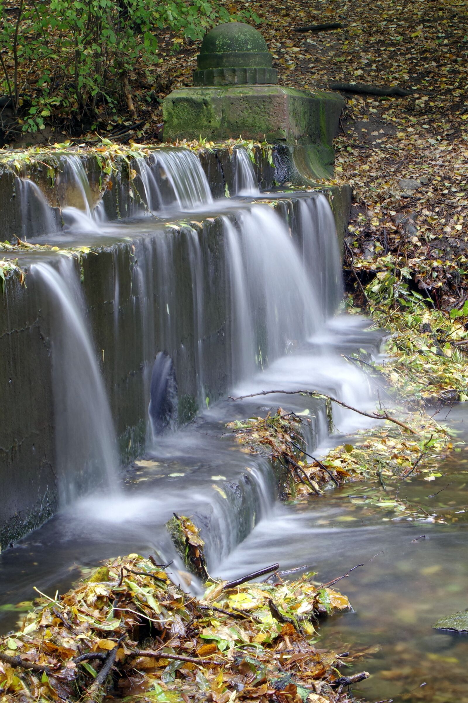 Pentax K-S2 sample photo. Waterfall, water, source photography
