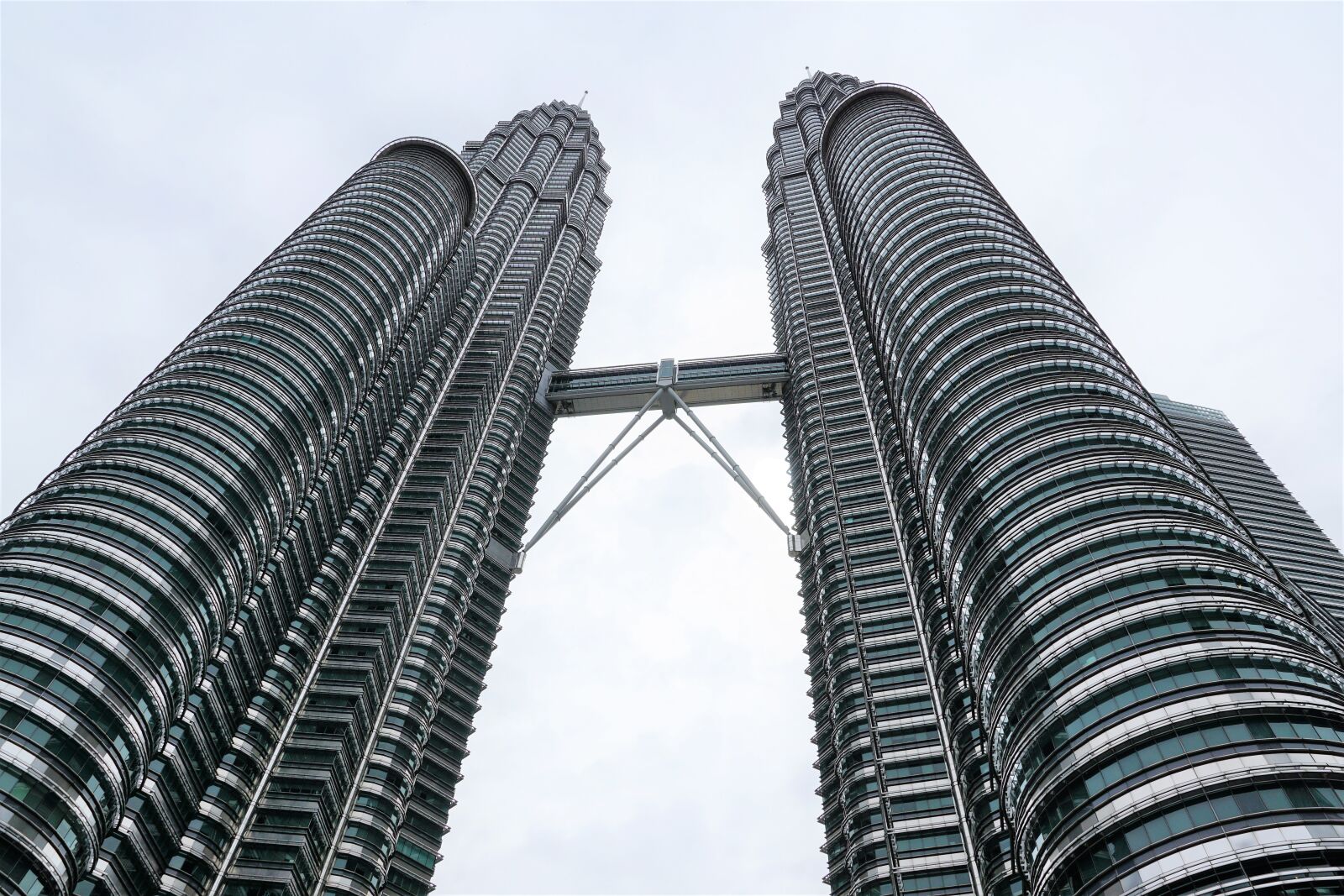 Sony ILCA-77M2 + Sony DT 16-50mm F2.8 SSM sample photo. Architecture, tower, skyscraper photography