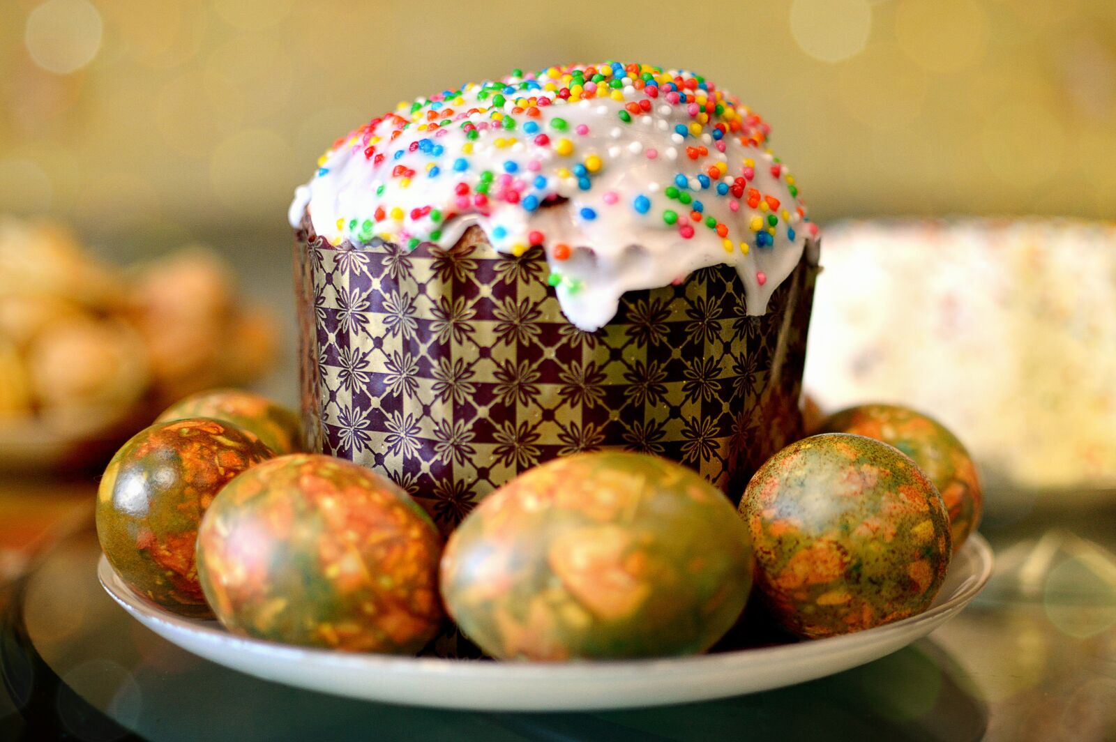 Nikon D3200 sample photo. Easter, easter cake, eggs photography