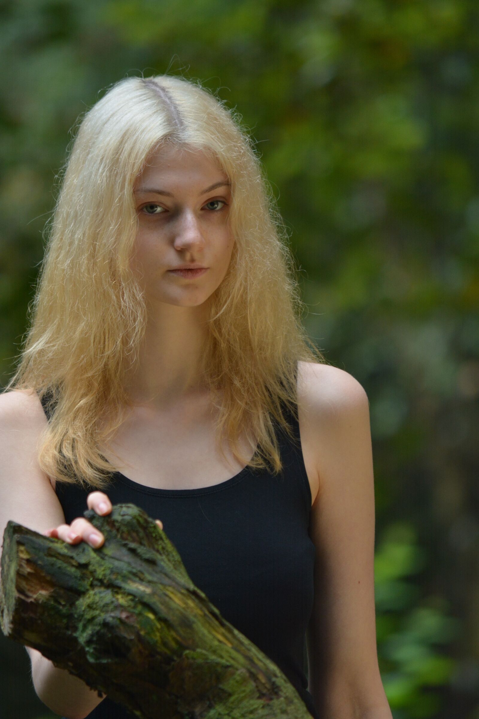 Nikon D7100 sample photo. Woman, young, forest photography