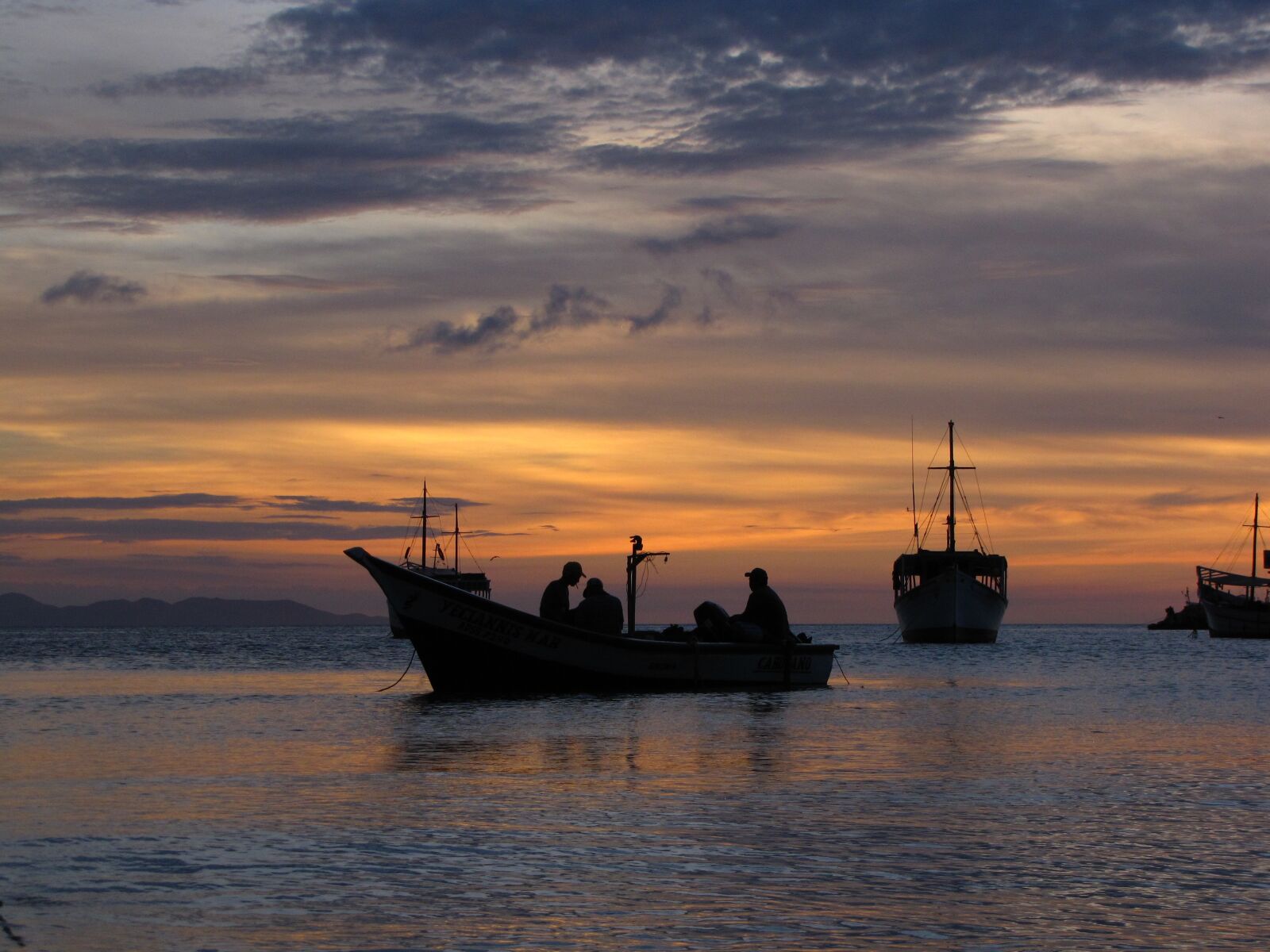 Canon PowerShot SX10 IS sample photo. Landscape, sunset, clouds photography