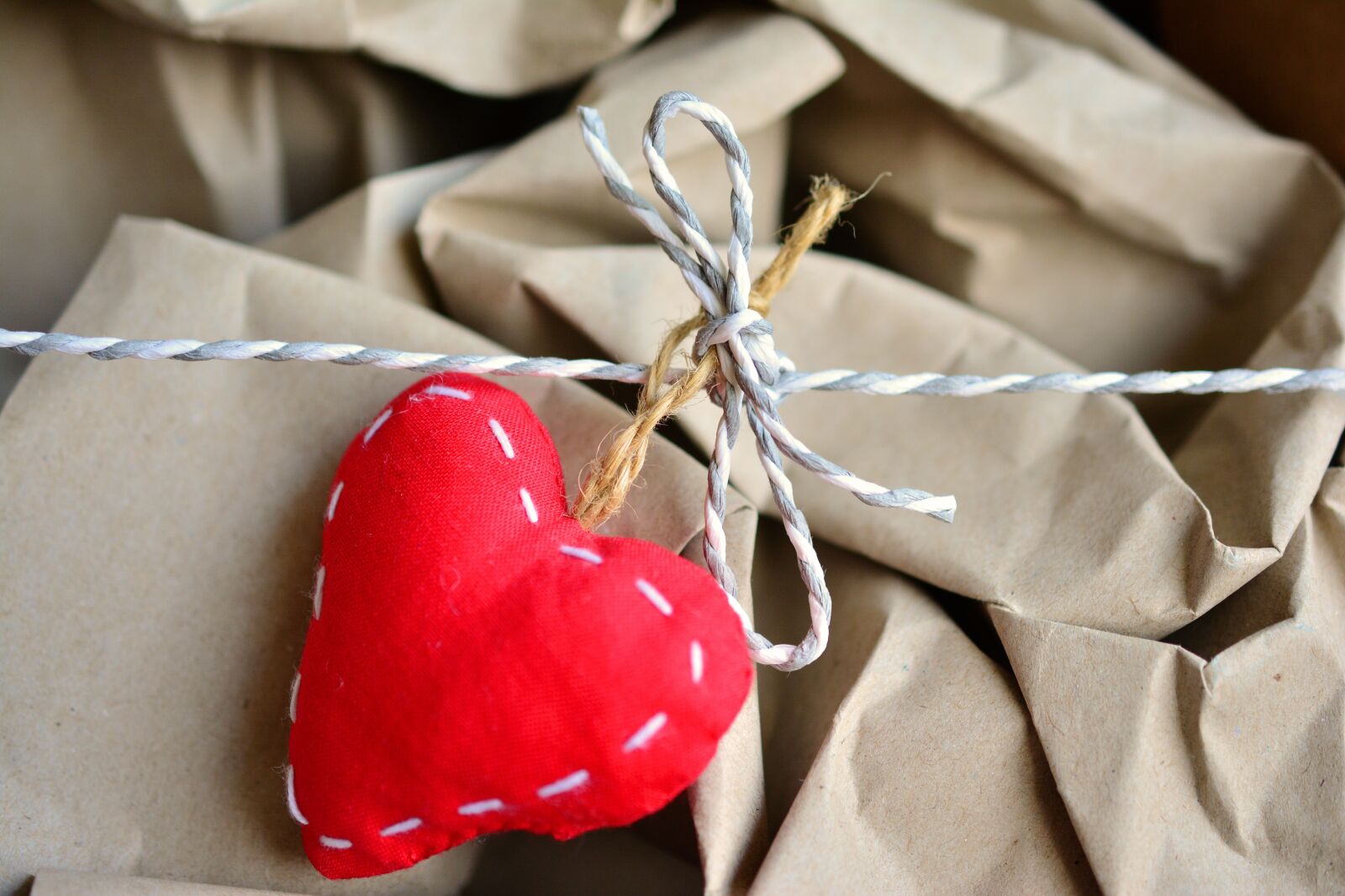 Nikon D5200 sample photo. Packaging, wrapping paper, pack photography
