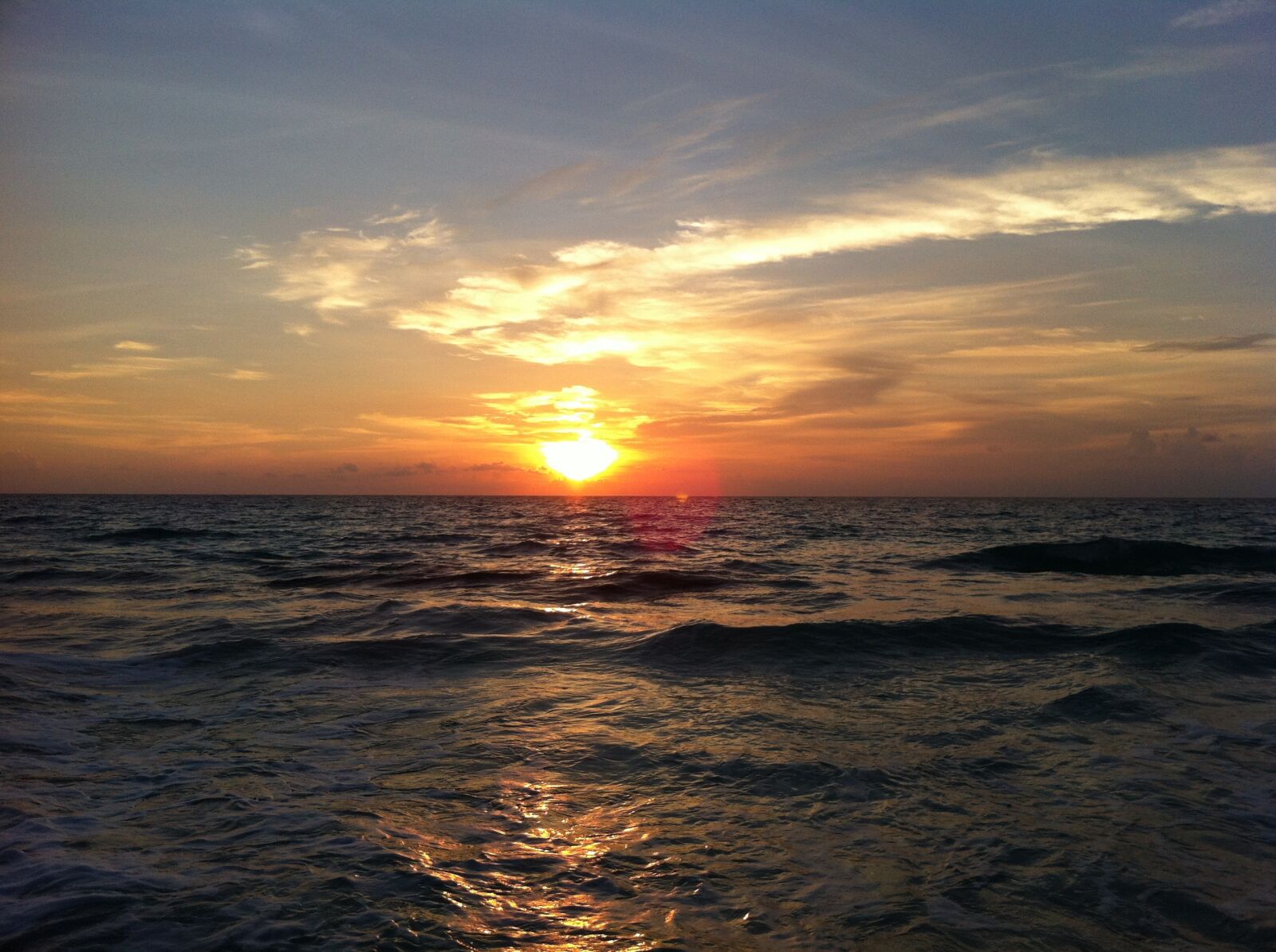 Apple iPhone 4 sample photo. Sun, sunset, ocean photography