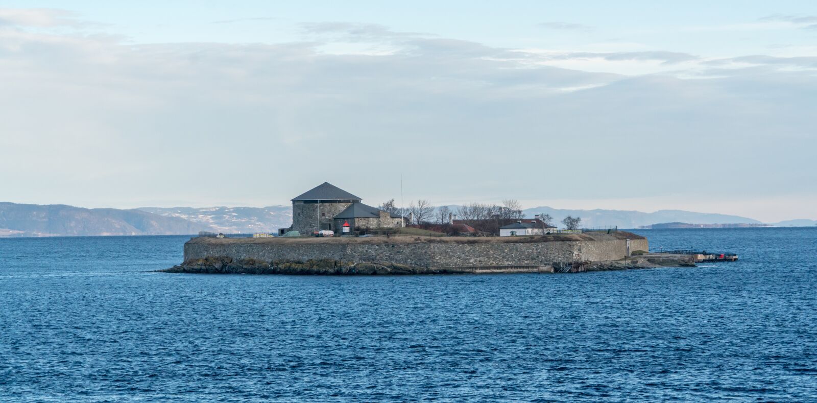 Sony a7R II + Sony FE 24-240mm F3.5-6.3 OSS sample photo. Norway, island, sea photography