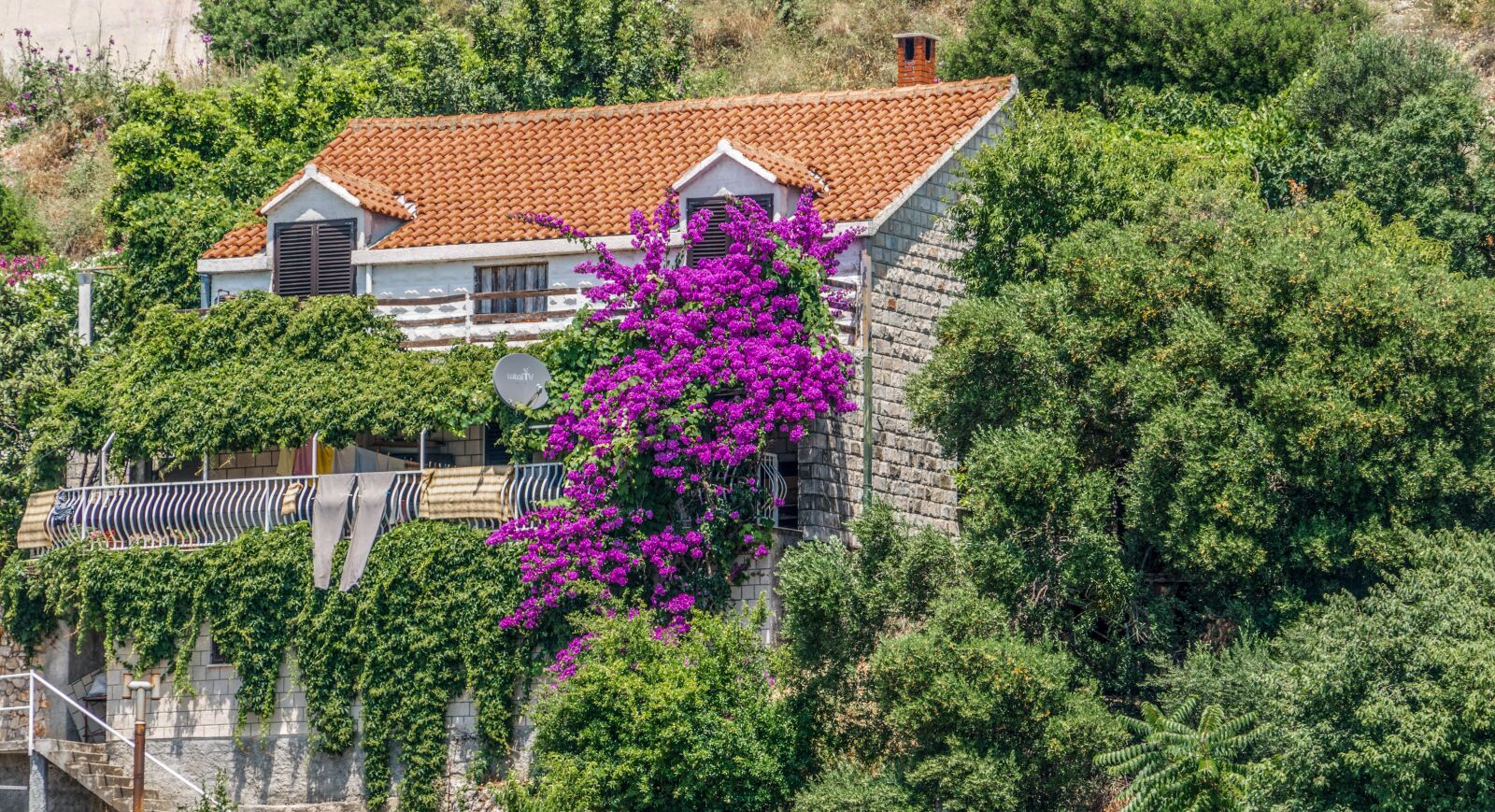 Sony a7R II + Sony FE 24-240mm F3.5-6.3 OSS sample photo. Croatia, architecture, europe photography