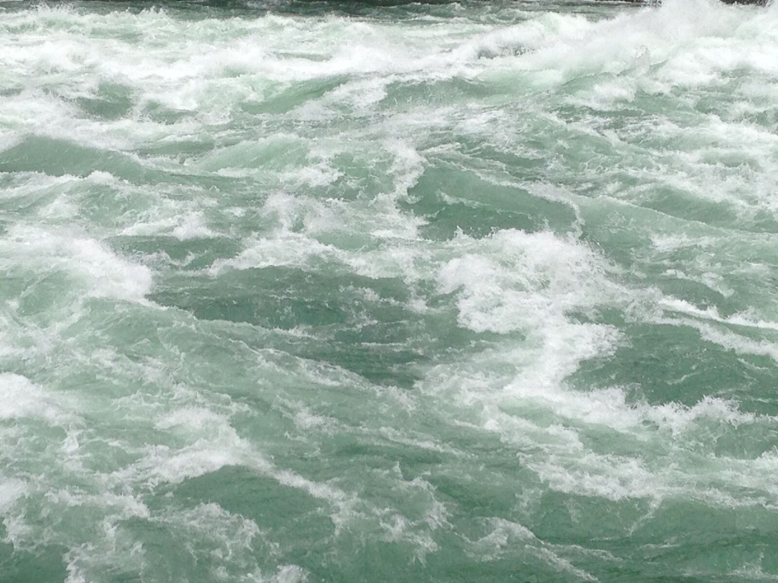 iPhone 5 back camera 4.12mm f/2.4 sample photo. Flowing water, white water photography