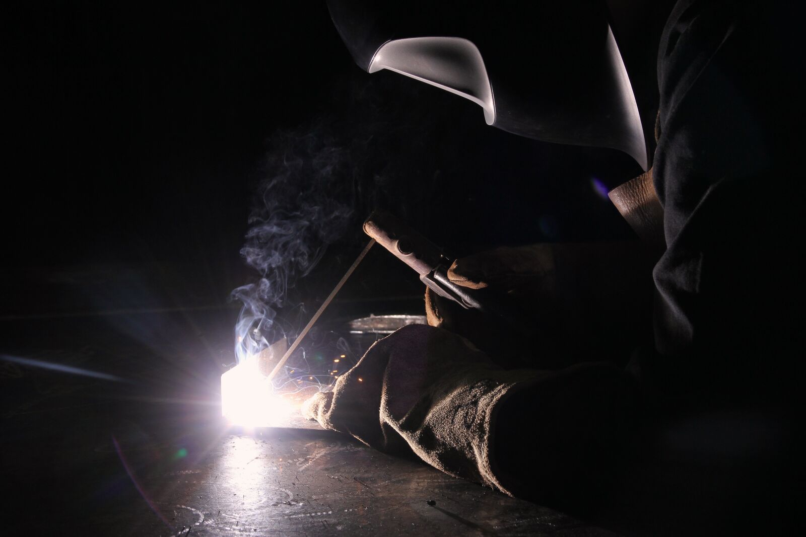 Canon EOS 60D sample photo. Welder, weld, workshop photography