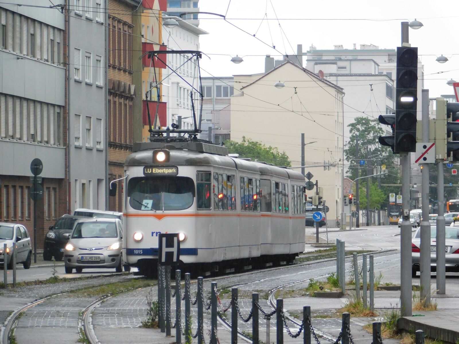Nikon Coolpix B500 sample photo. Urban transport, d wag photography