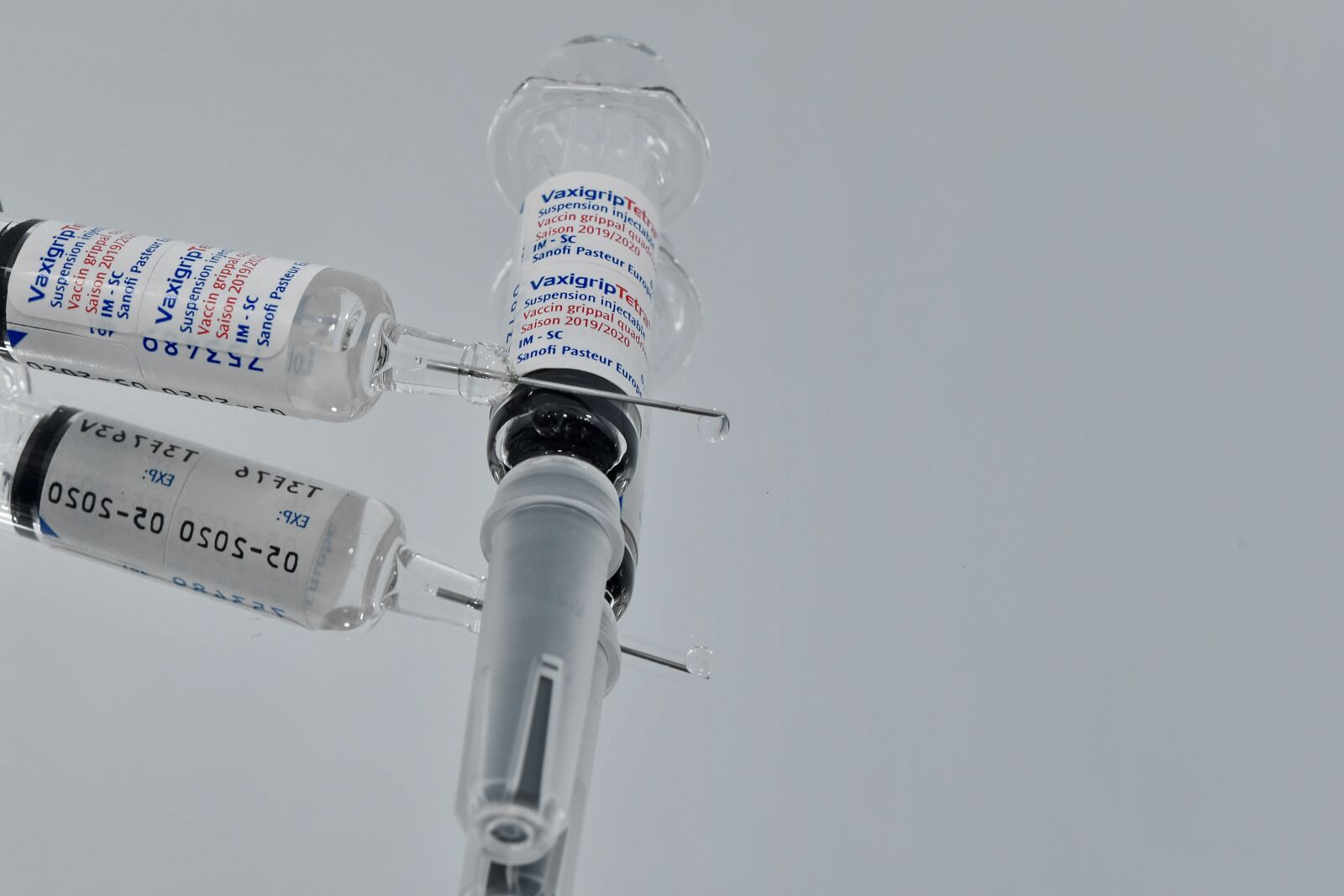 Nikon D5500 sample photo. Cure, injection, medical care photography