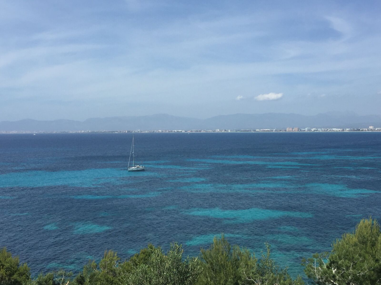 iPhone 6 Plus back camera 4.15mm f/2.2 sample photo. Mallorca, sea, blue photography