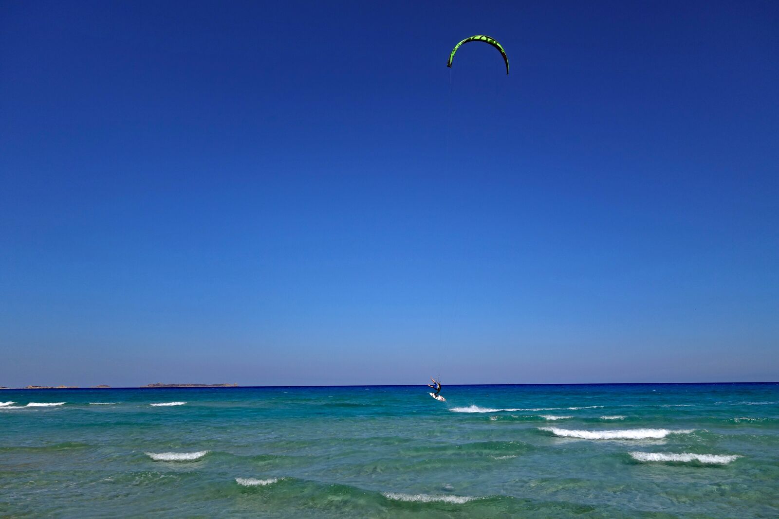 Sony Cyber-shot DSC-RX100 II sample photo. Sardinia, kite surfing, kitesurfer photography