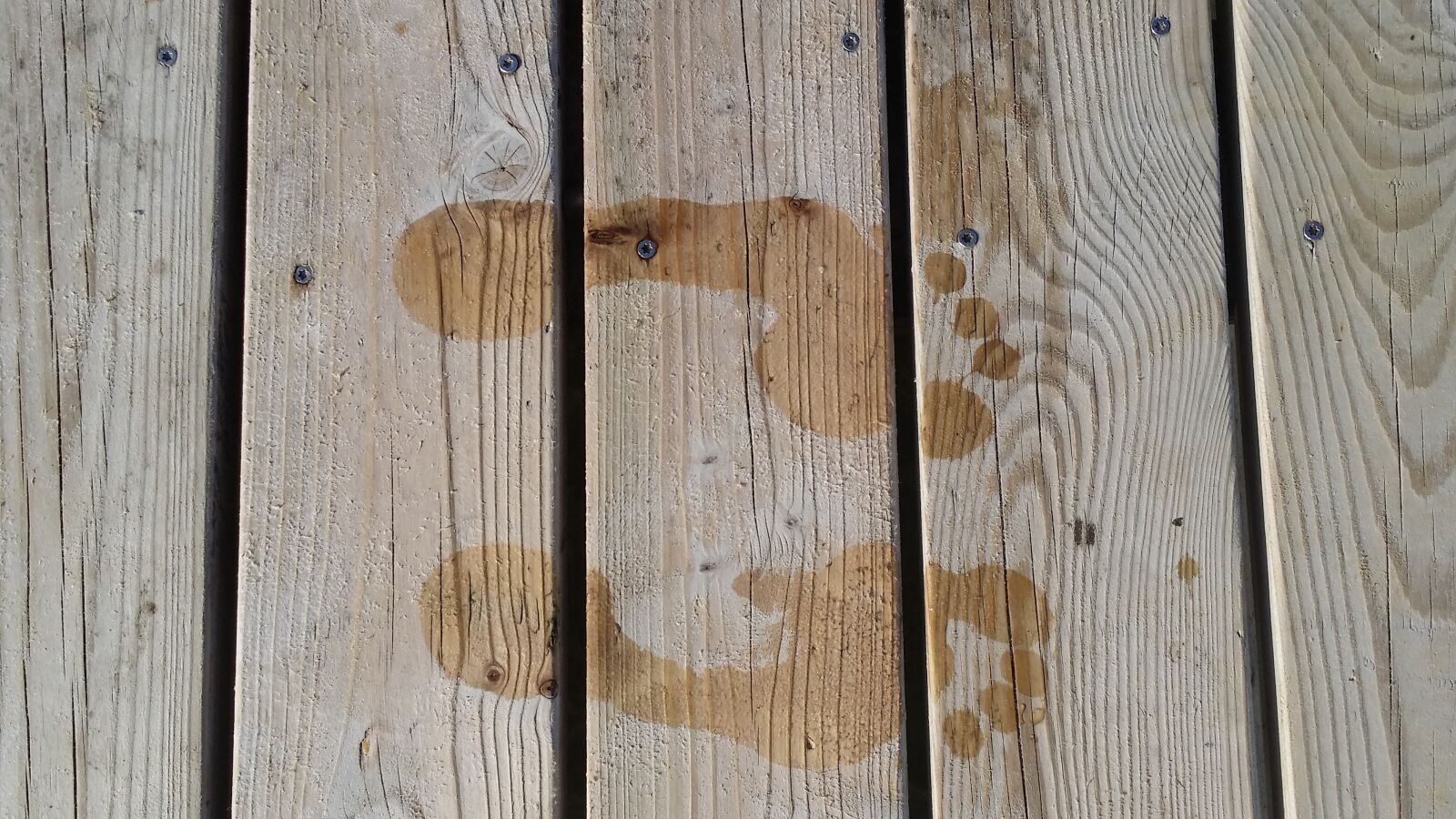 Samsung Galaxy S4 sample photo. Feet, wood, footprints photography