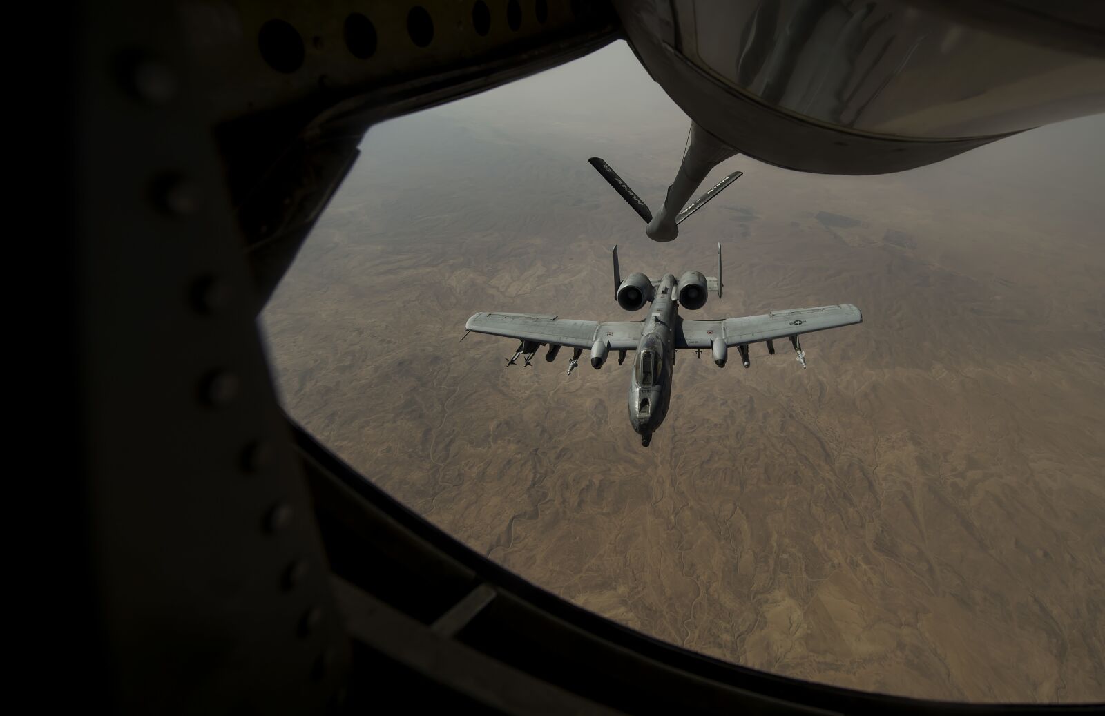 Nikon D4 sample photo. A-10, warthog, refueling photography