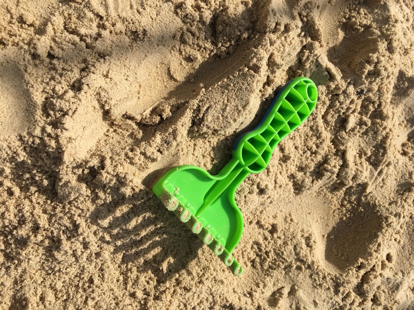Apple iPhone 6s sample photo. Sand, sand pit, spie photography