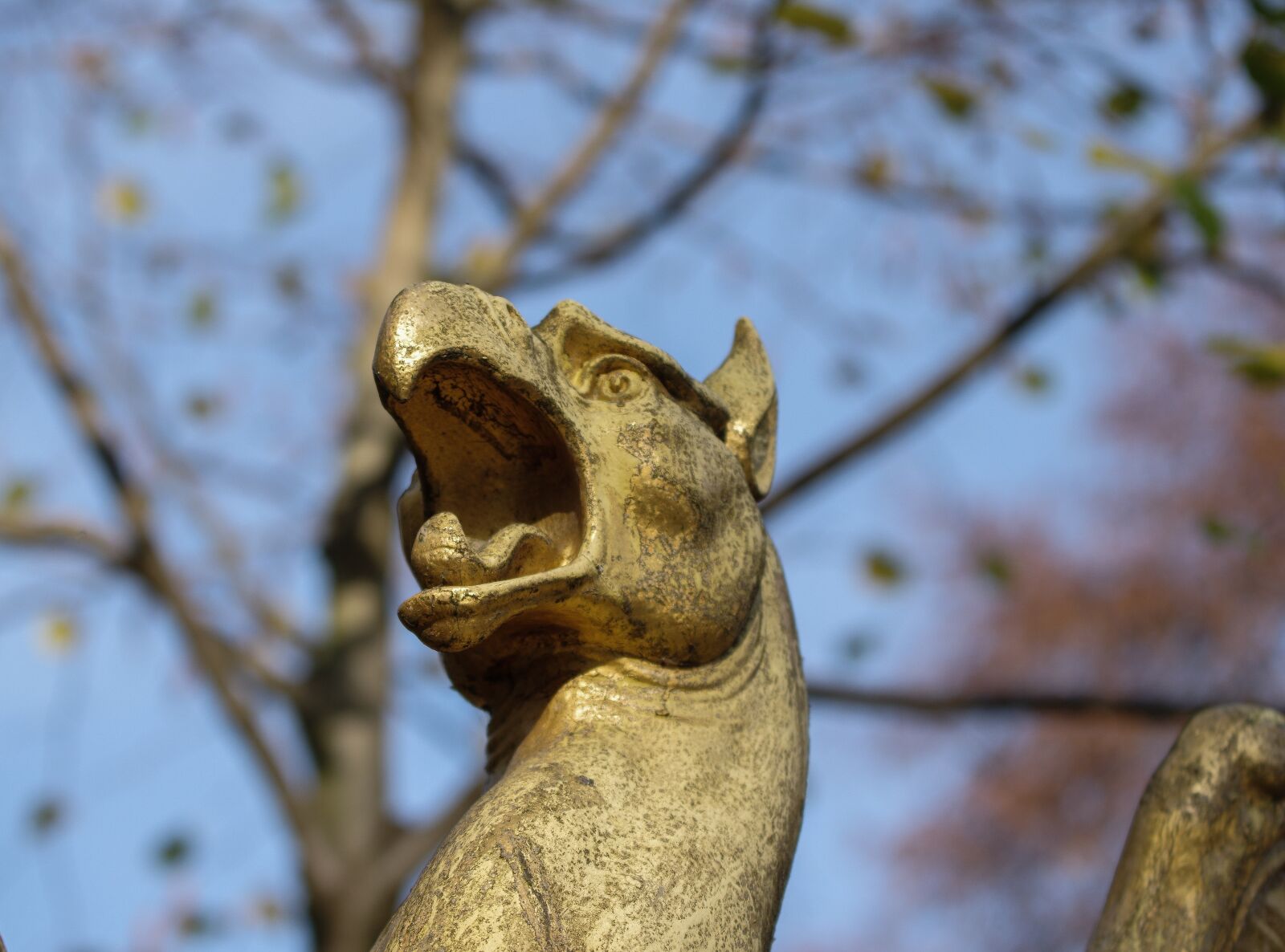 Pentax K-3 sample photo. Bronze statue, gilded, figure photography