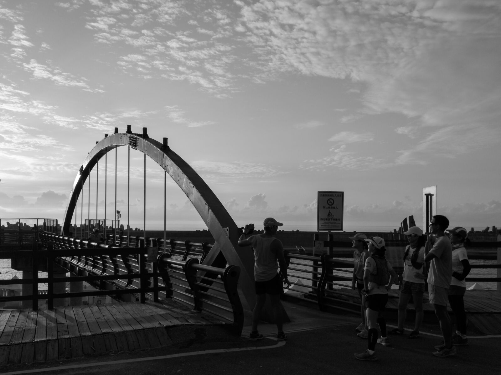 HUAWEI P10 sample photo. Taiwan, hualien port, bridge photography