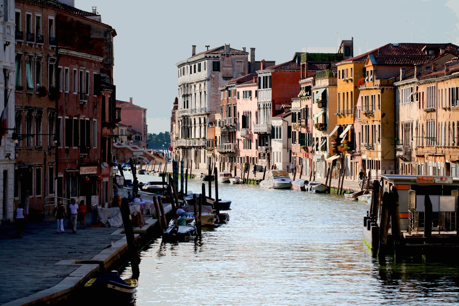 Canon EOS 350D (EOS Digital Rebel XT / EOS Kiss Digital N) sample photo. Murano, italy, canal photography