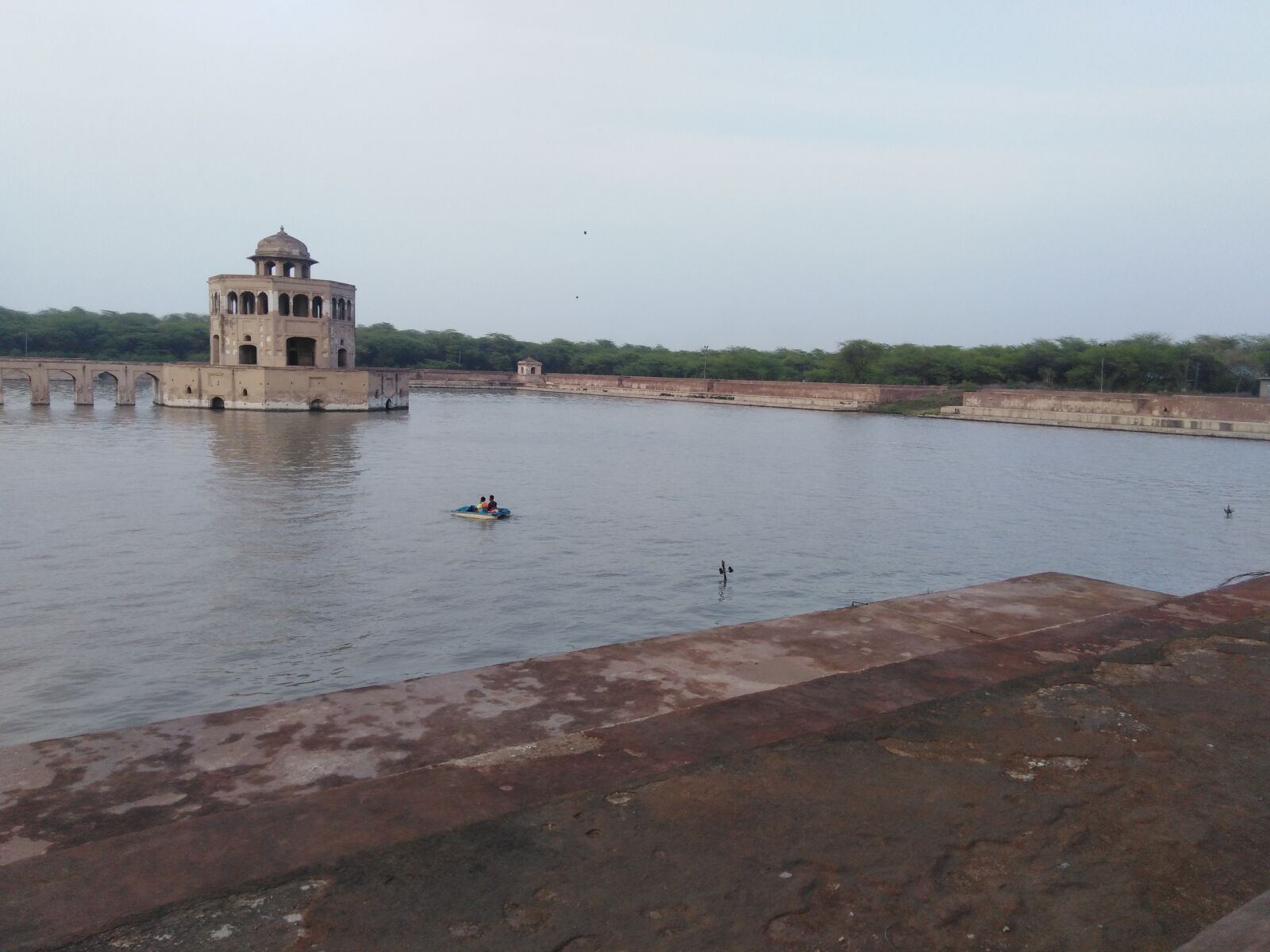 HUAWEI LDN-L21 sample photo. Tomb, river, nature photography