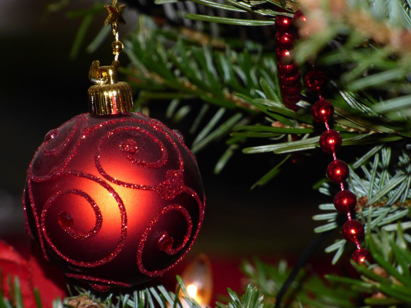 Panasonic DMC-FZ72 sample photo. Christmas ornament, christmas bauble photography